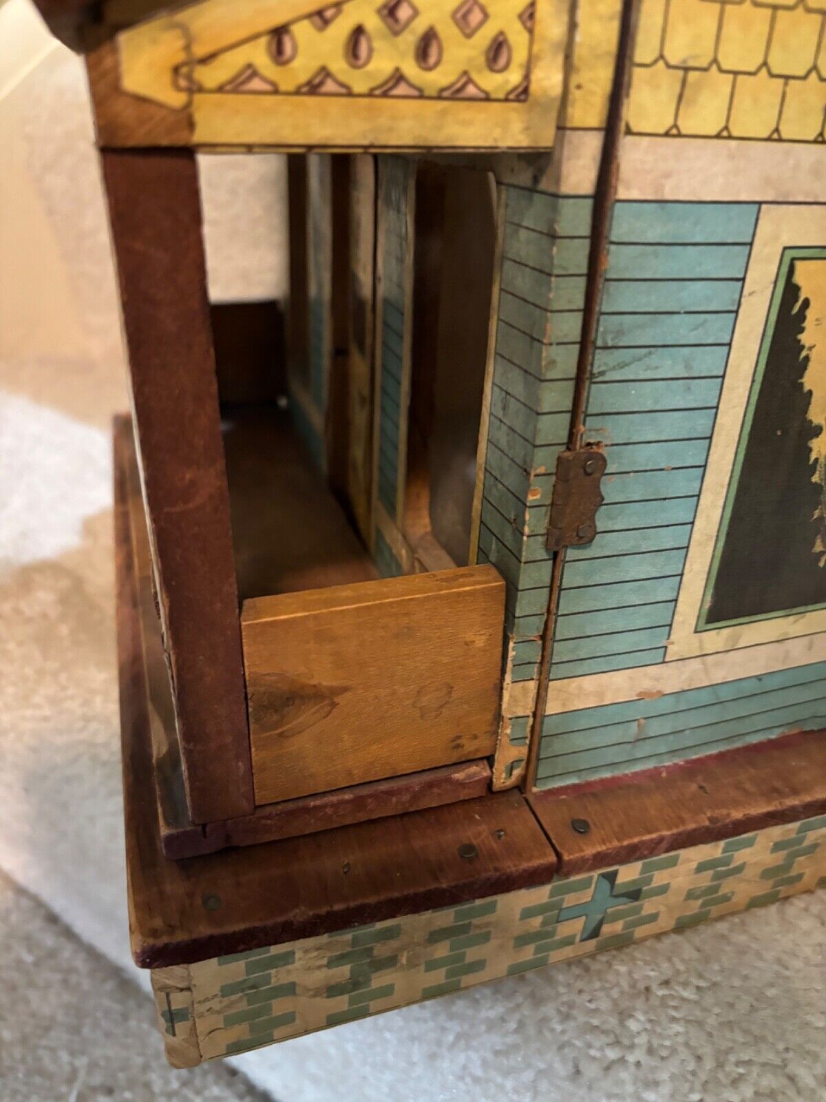ANTIQUE - VINTAGE R. BLISS LITHO PAPER ON WOODEN TOY DOLLHOUSE W/ ORIGINAL STEPS