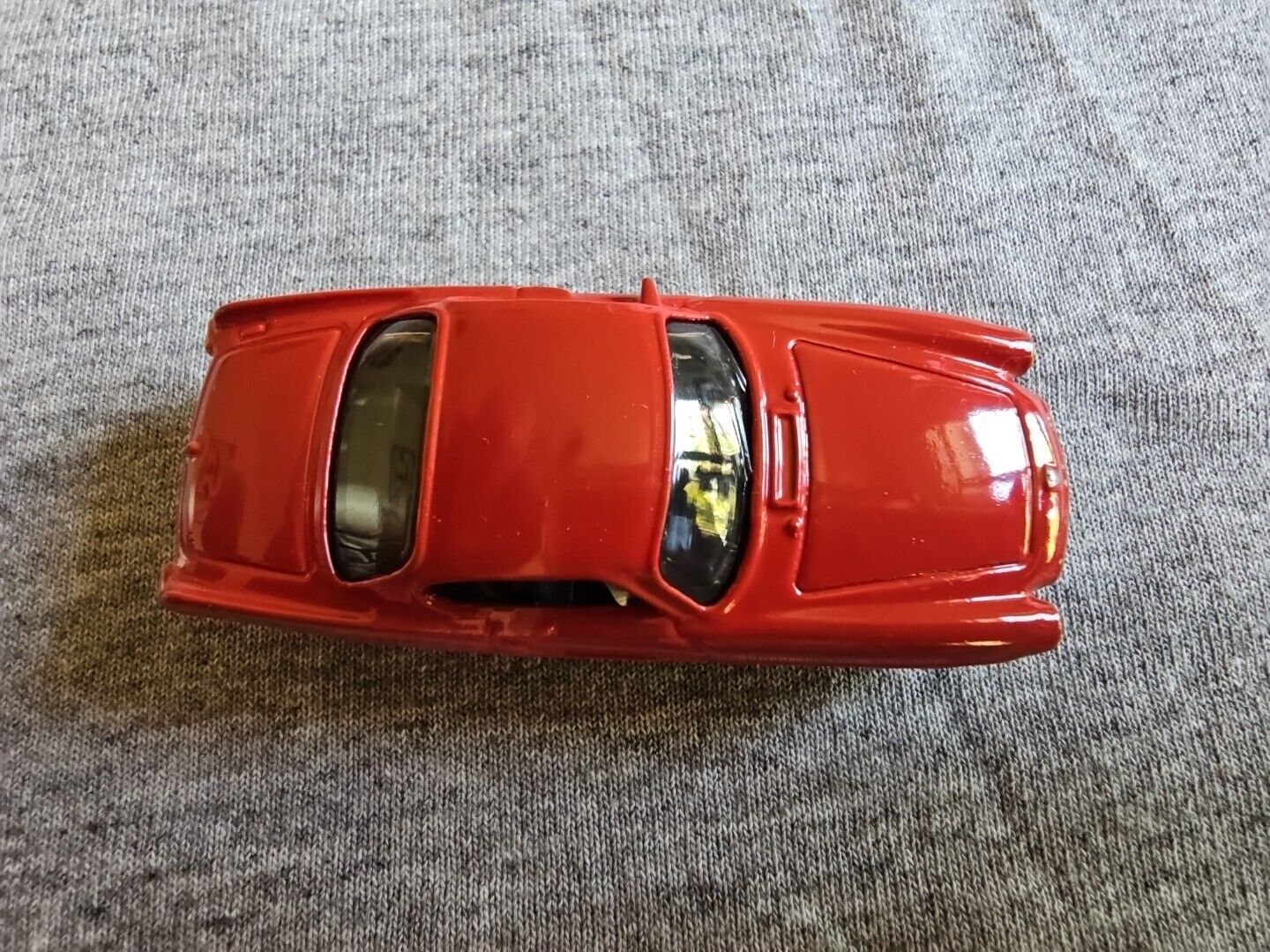 2010 Matchbox 69 VOLVO P1800S Red 17/100 LOOSE Heritage Classics 