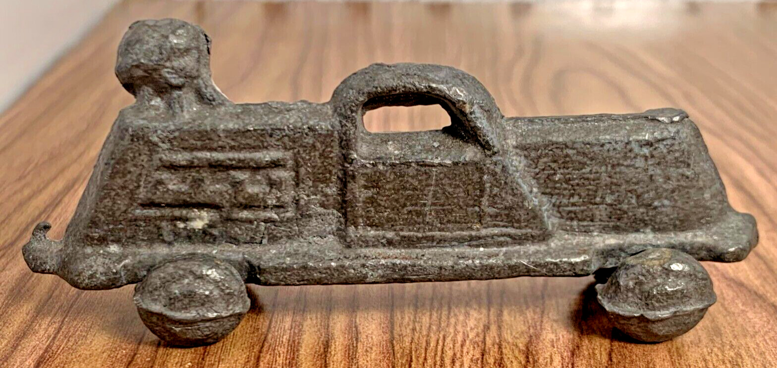 Vintage 1900s Search Light Truck Lead Slush Cast Toy Car RARE
