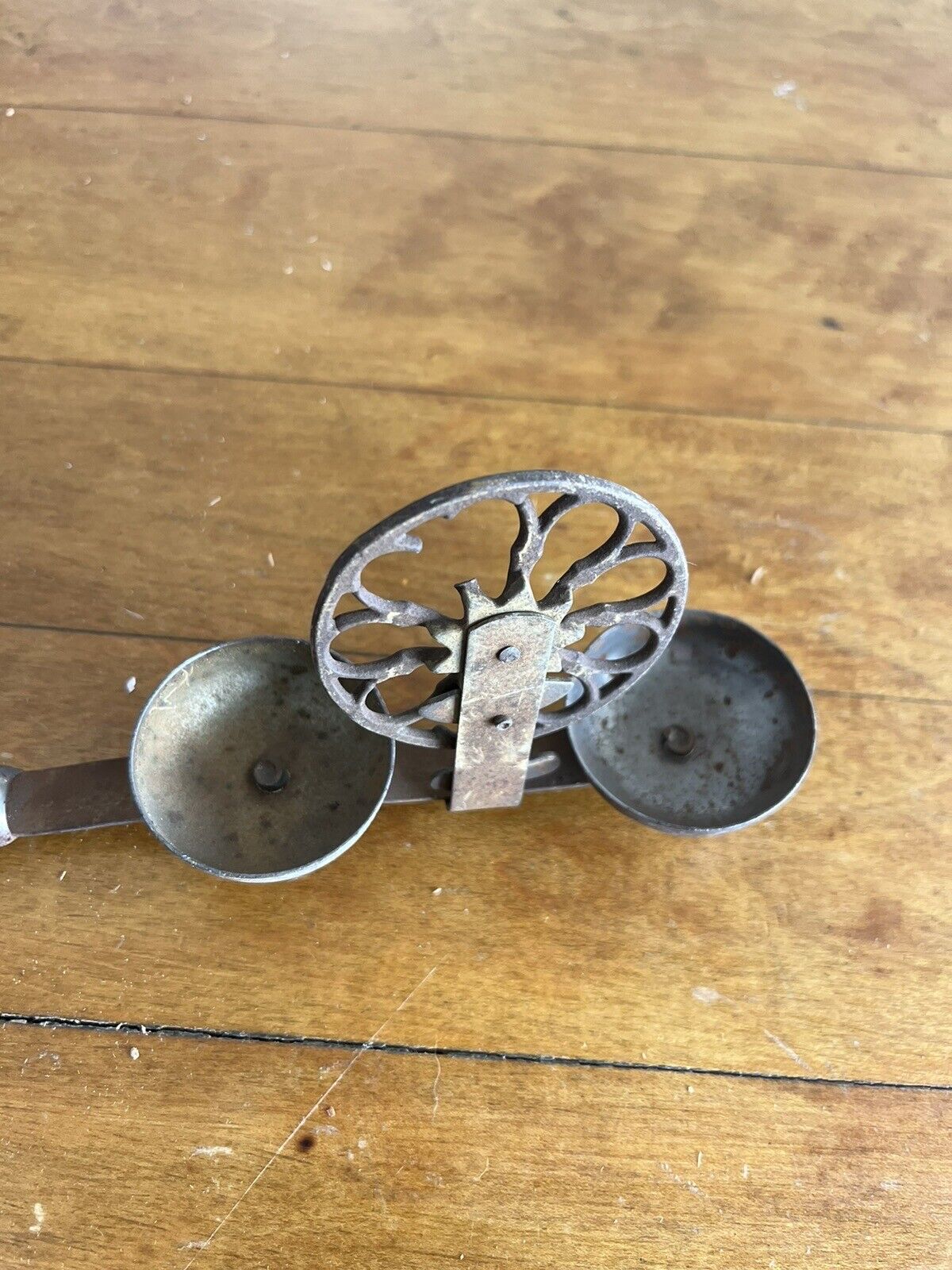 ANTIQUE EARLY 1900's CHILD'S PUSH METAL BELL TOY WOODEN HANDLE - WORKS