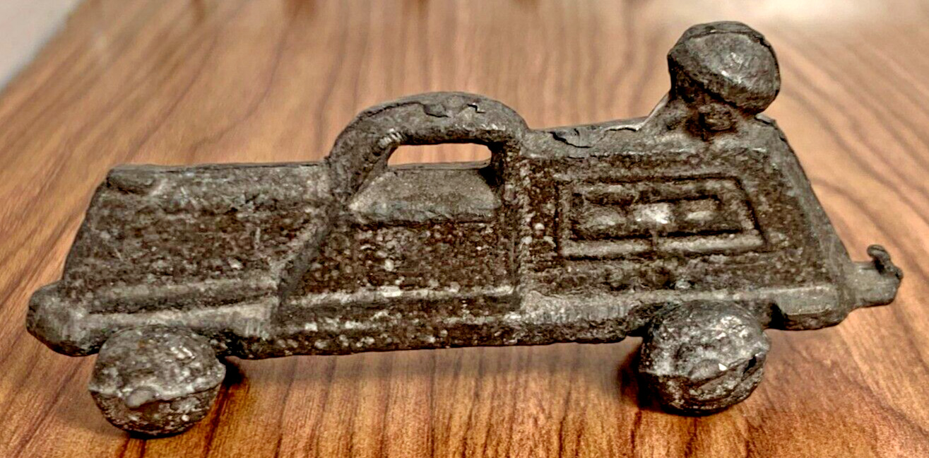 Vintage 1900s Search Light Truck Lead Slush Cast Toy Car RARE