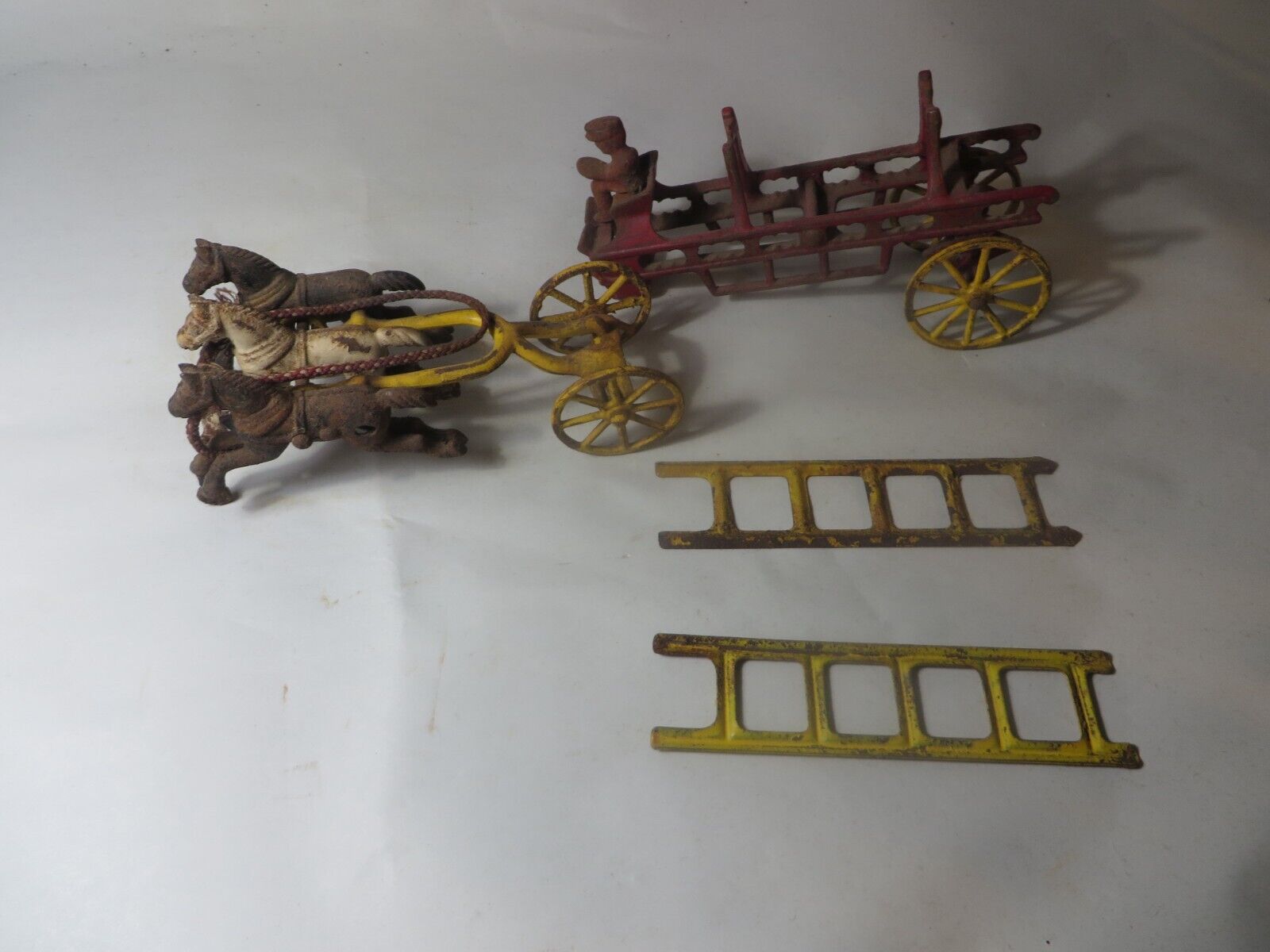 LATE 1800'S CAST IRON FIRE LADDER HORSE DRAWN WAGON TOY 12" LONG