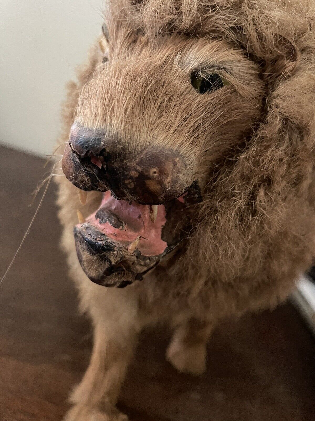 RARE ANTIQUE 1800s VICTORIAN MINIATURE LION CHILDS TOY