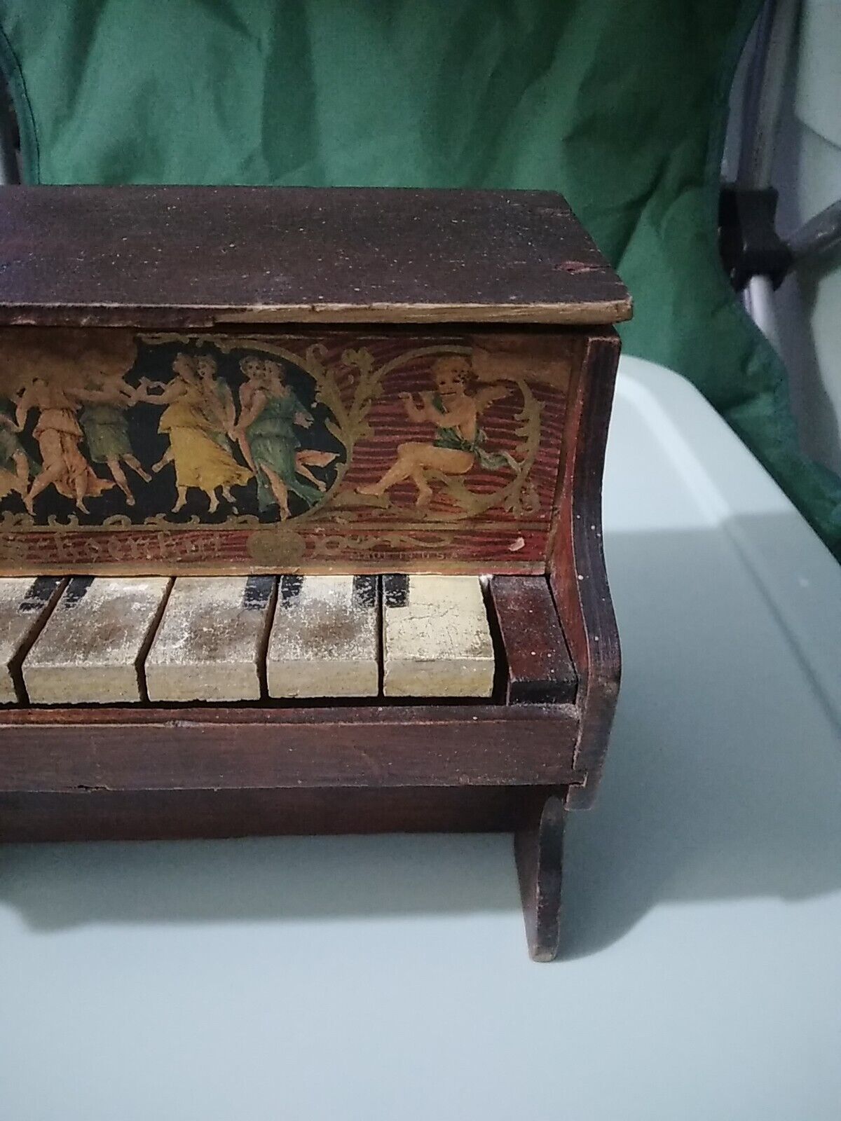 Antique Toy Piano Schoenhut 1800's Cherubs Ladies 7 Keys Works