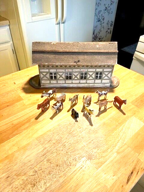 LATE 1800S EARLY 1900S LARGE SIZE NOAH'S ARK WITH 11 ANIMALS MADE IN GERMANY