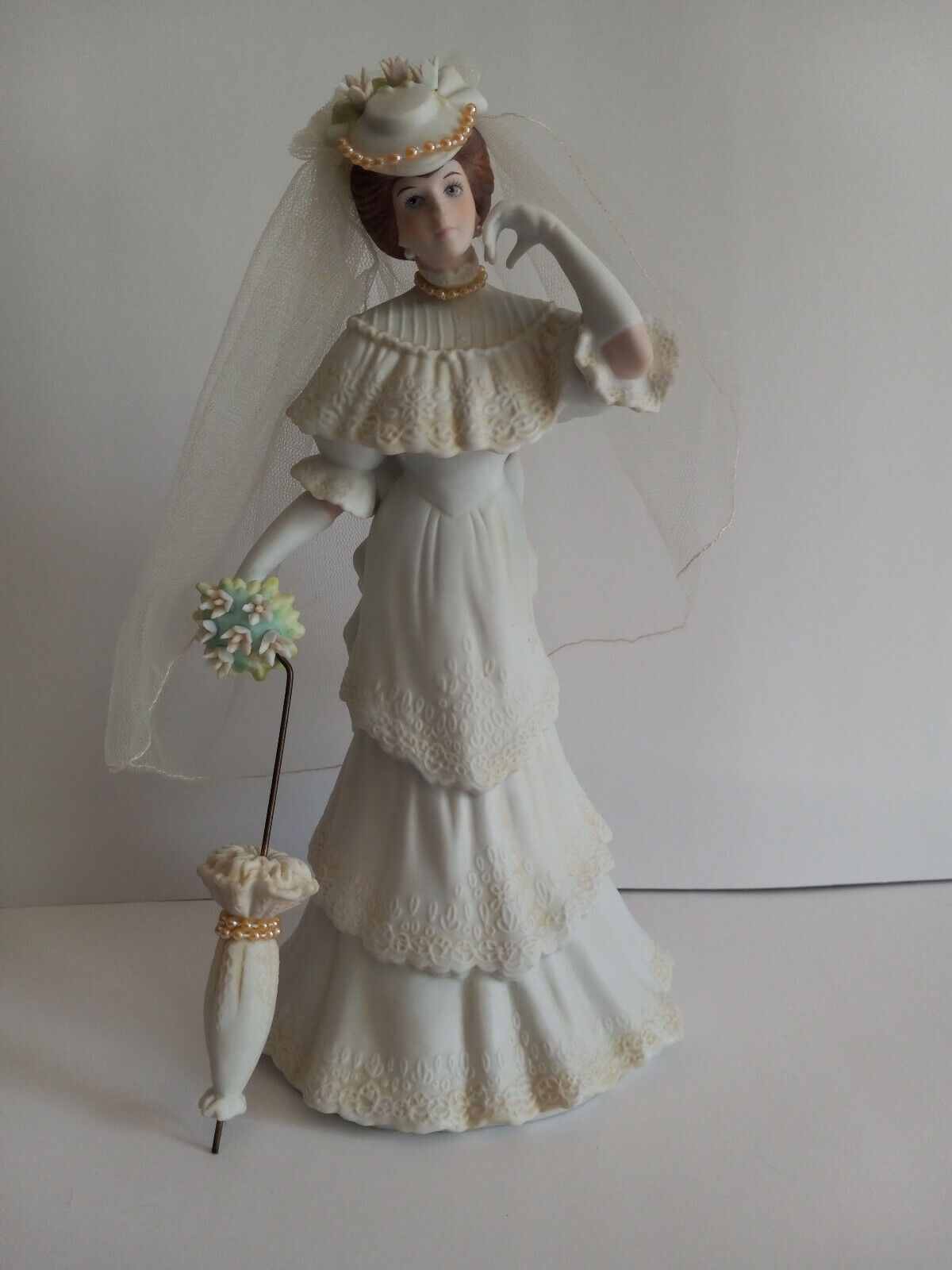 CLASSIC BRIDES OF THE CENTURY ELLEN H. WILLIAMS Flora 1900’s Bride -1988
