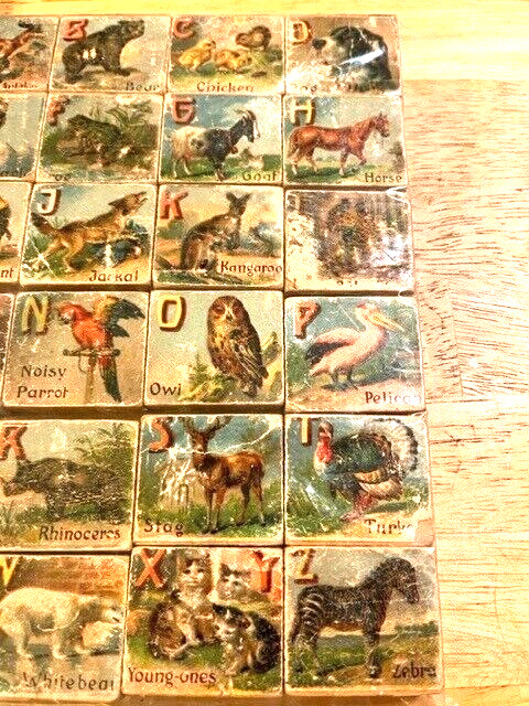 LATE 1800S EARLY 1900S COMPLETE SET OF WOODEN PICTURE BLOCKS WITH ANIMALS  ALPHA