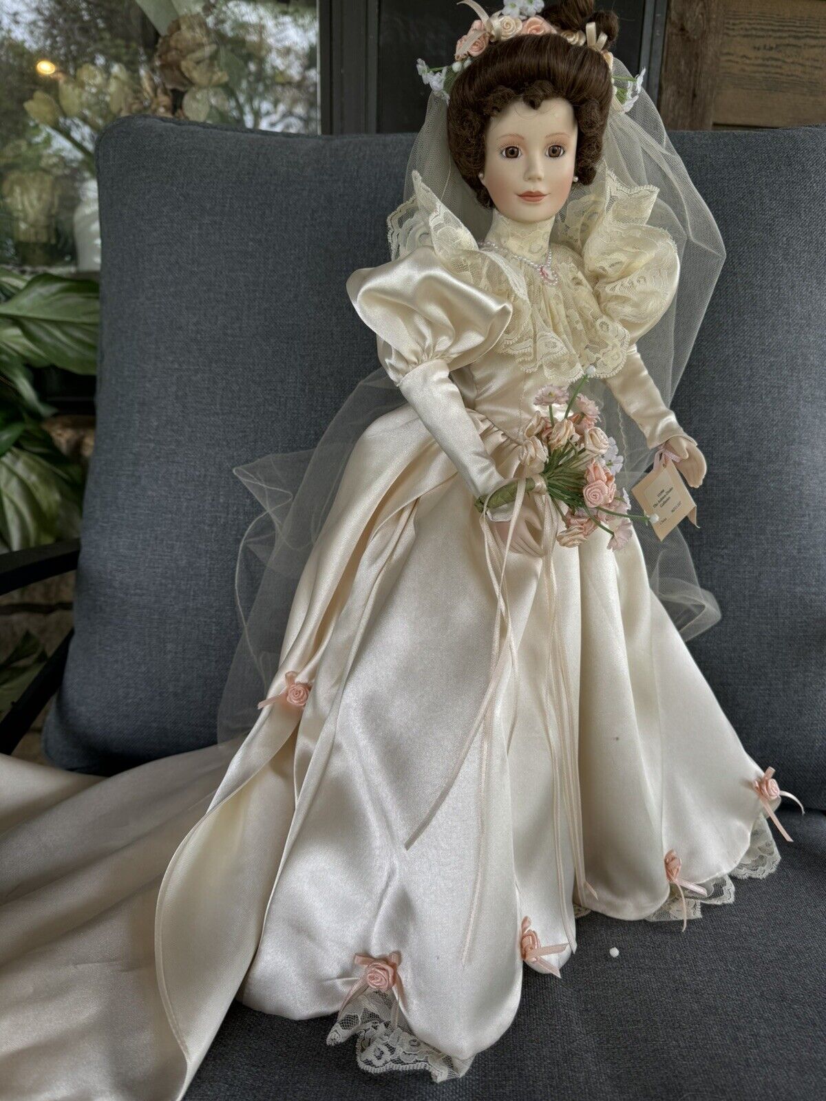 Ashton Drake ELIZABETH'S 1900's Wedding Dress Bride Tumminio 19" Porcelain Doll