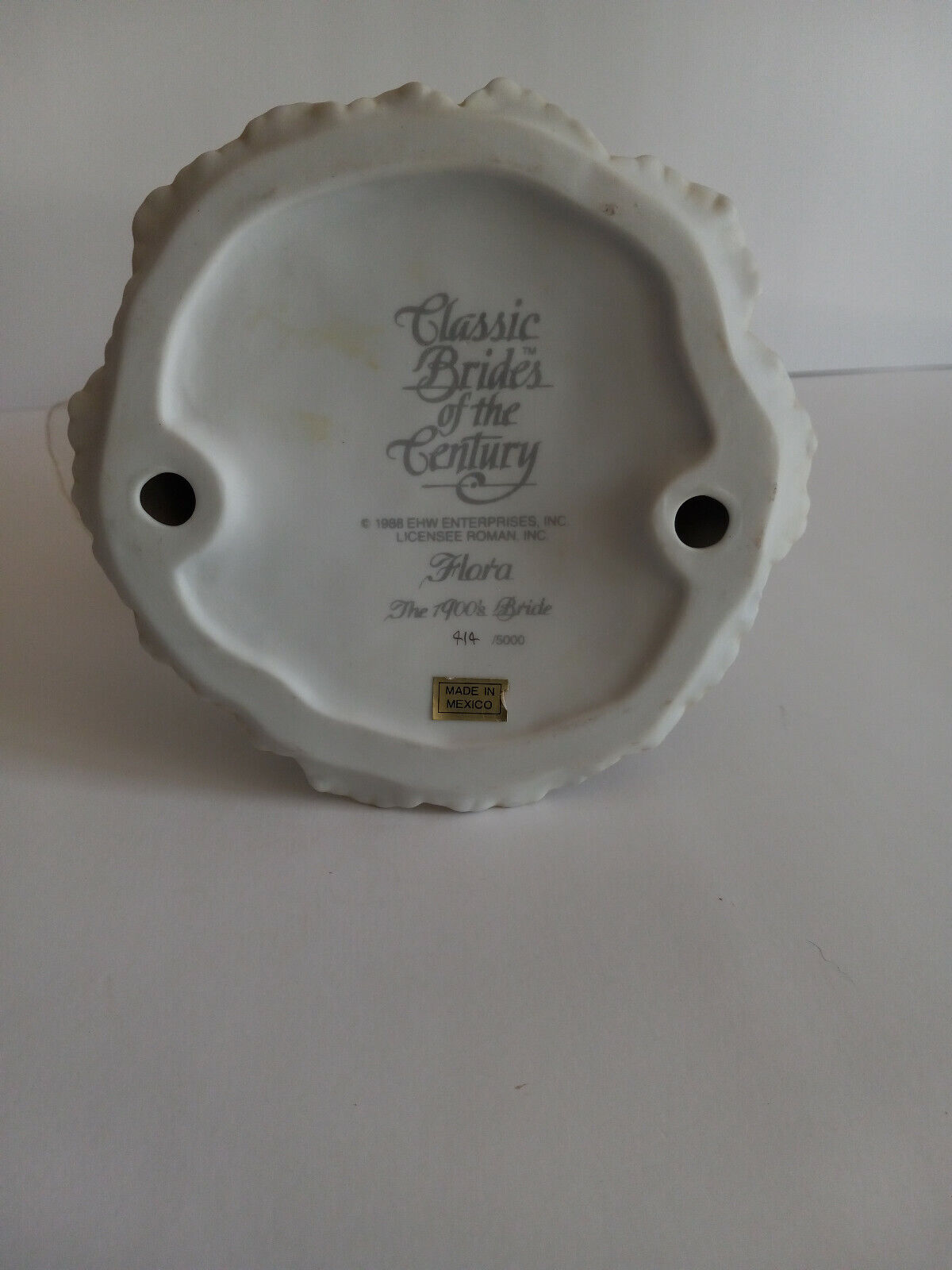 CLASSIC BRIDES OF THE CENTURY ELLEN H. WILLIAMS Flora 1900’s Bride -1988