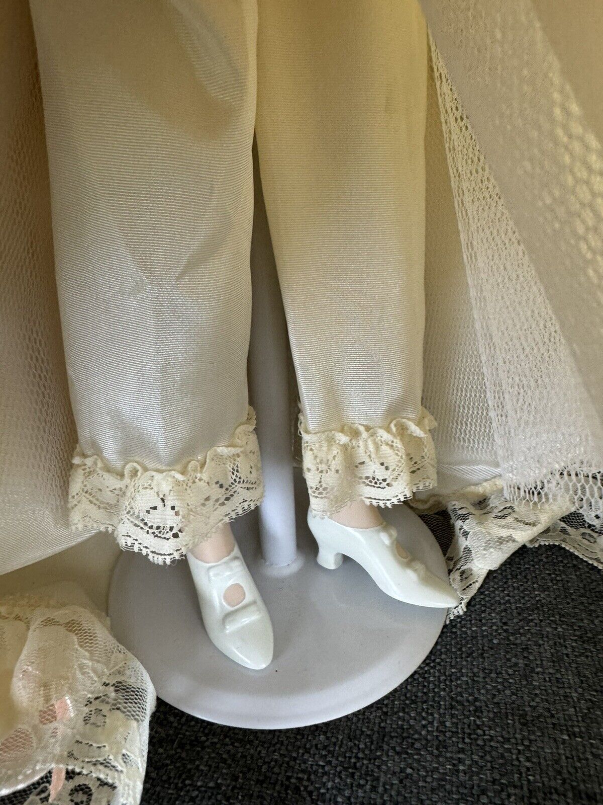 Ashton Drake ELIZABETH'S 1900's Wedding Dress Bride Tumminio 19" Porcelain Doll