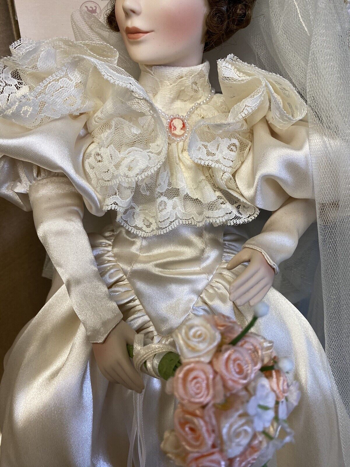 Ashton-Drake Galleries Elizabeth's 1900's Wedding Vintage Porcelain Doll Rare
