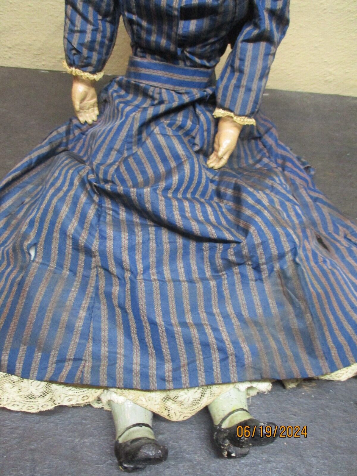 Antique 26" Paper Mache Shoulder Head Doll W/ Blue Glass Eyes Original Clothes