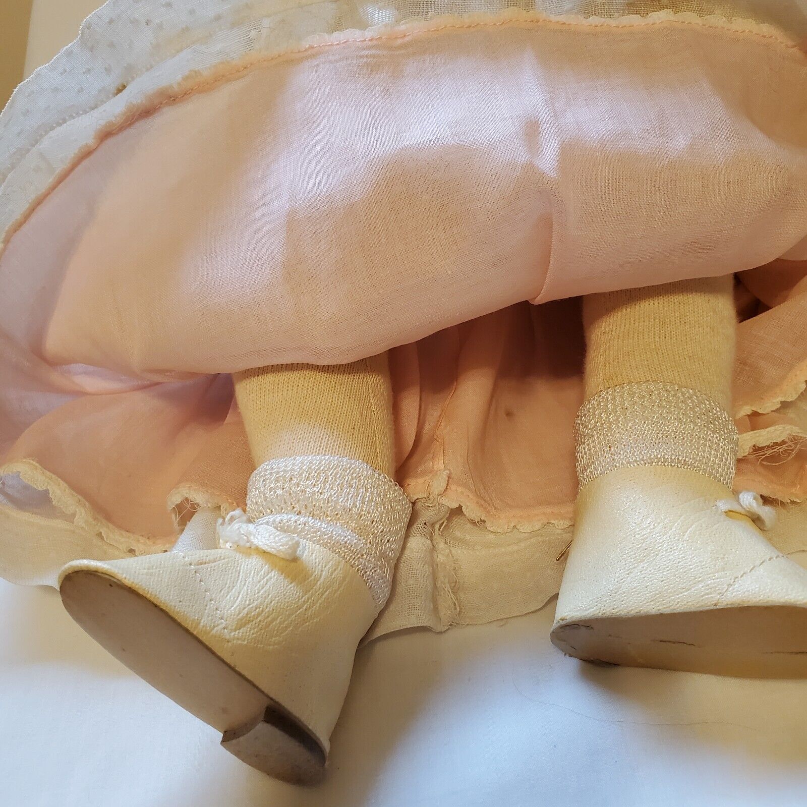 VINTAGE EARLY TO MID 1900'S CLOTH DOLL W/ PAINTED FACE, COMPLETE OUTFIT & SHOES