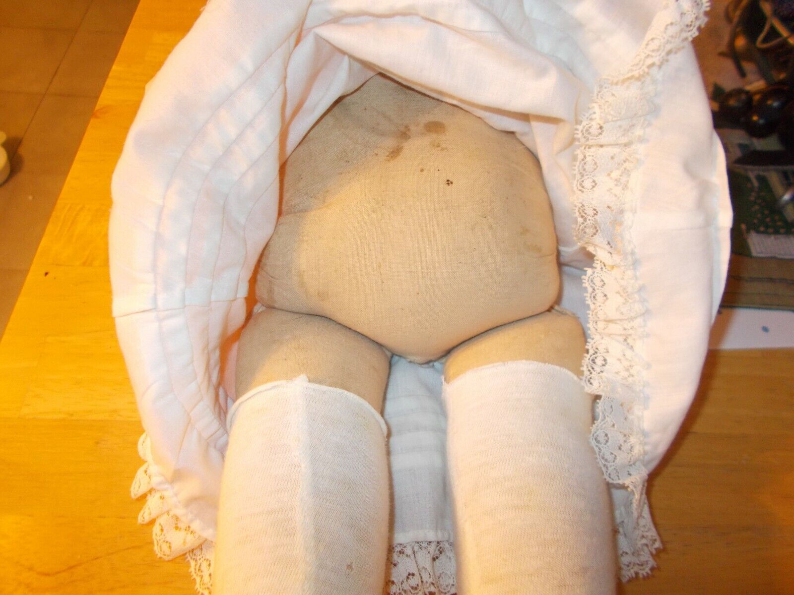 LATE 1800S EARLY 1900S MADE IN GERMANY 7" TIN HEAD DOLL WITH GLASS EYES MINERVA