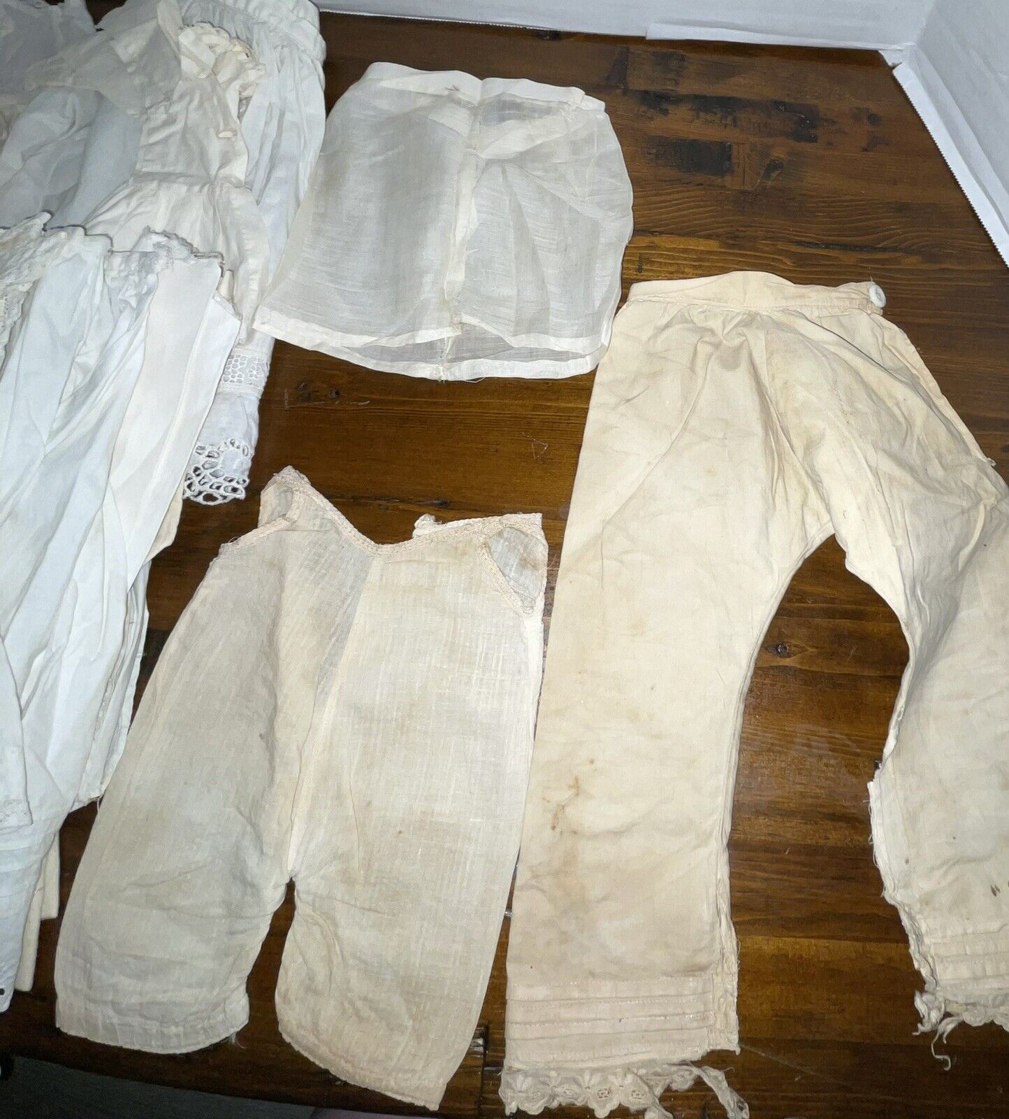 LOT 130: Antique DOLL CLOTHES 1870's-1900**   17 PIECES **