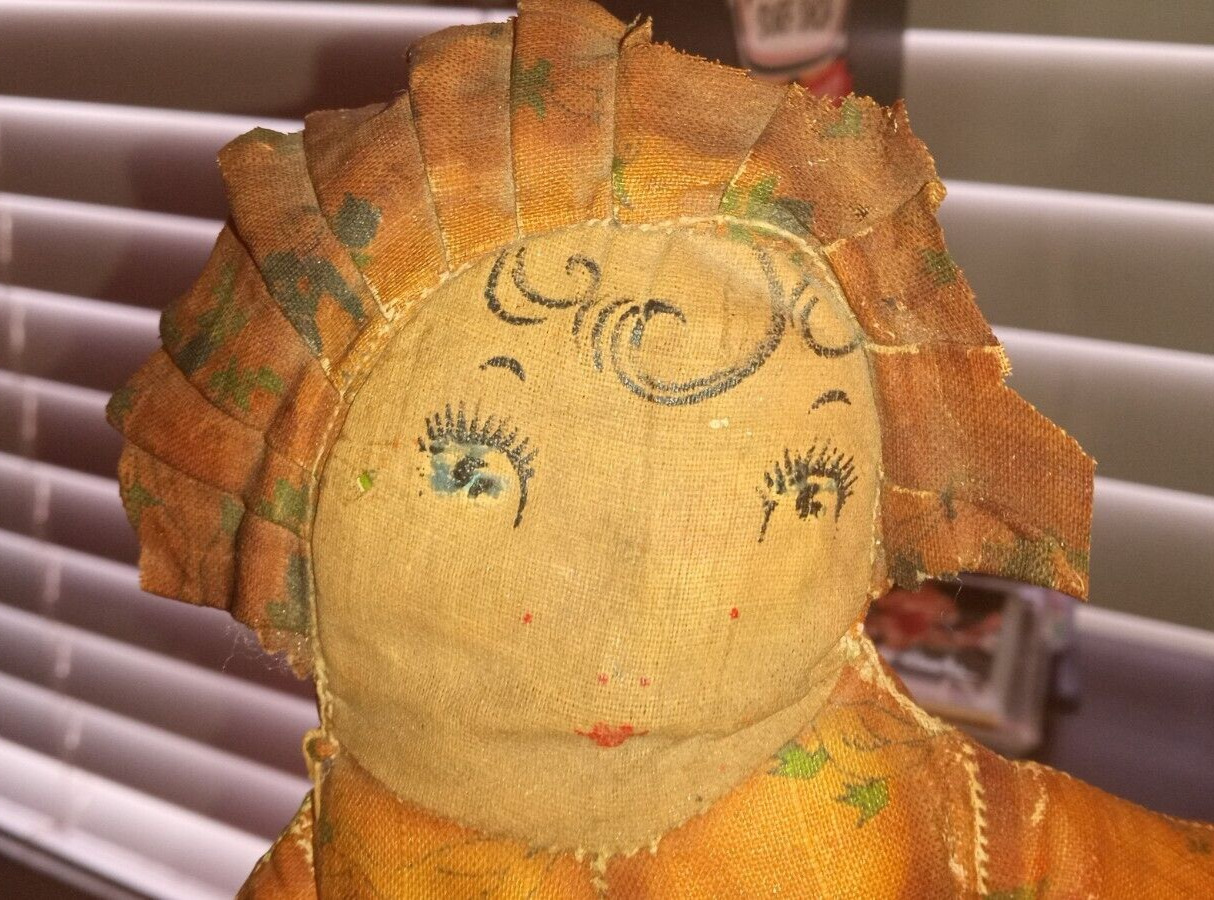 Rare Late 1800's Early 1900's Hand Stitched Doll 10" - Beautiful Desighn