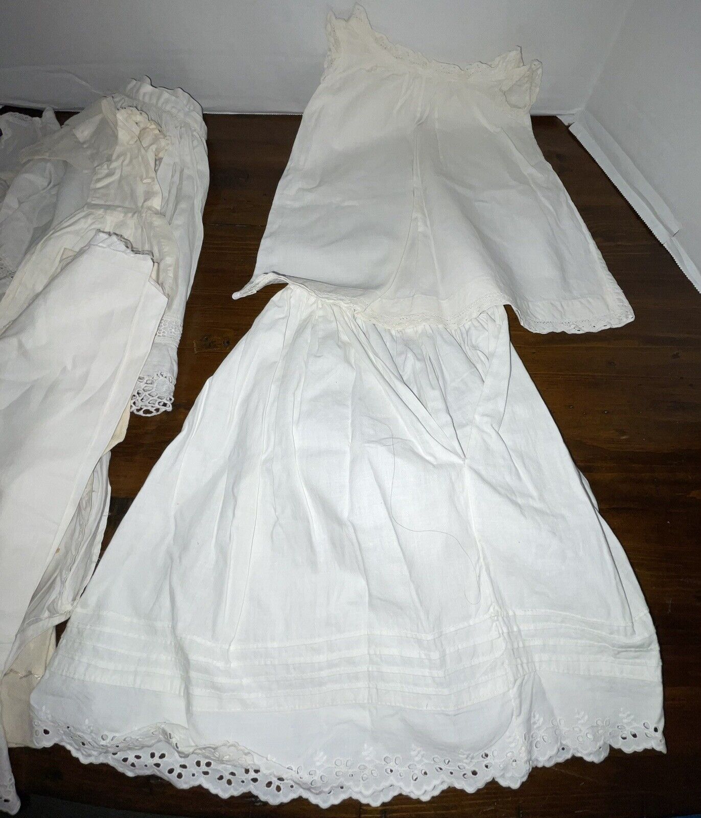 LOT 130: Antique DOLL CLOTHES 1870's-1900**   17 PIECES **