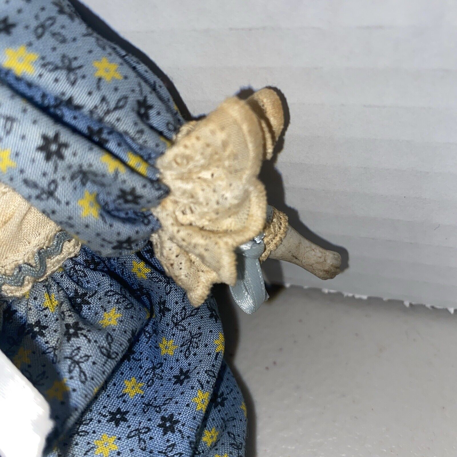 German China Shoulder Head Doll Small Doll Original Cloth Body 8.75” 1800s