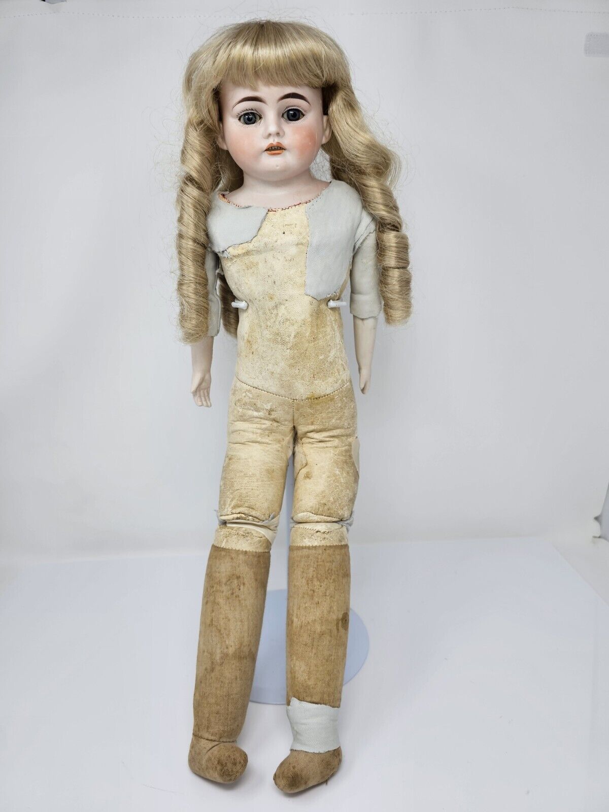 Antique German Early Ernst Heubach 1900-0 Horseshoe Bisque Doll, 6 Teeth 20'