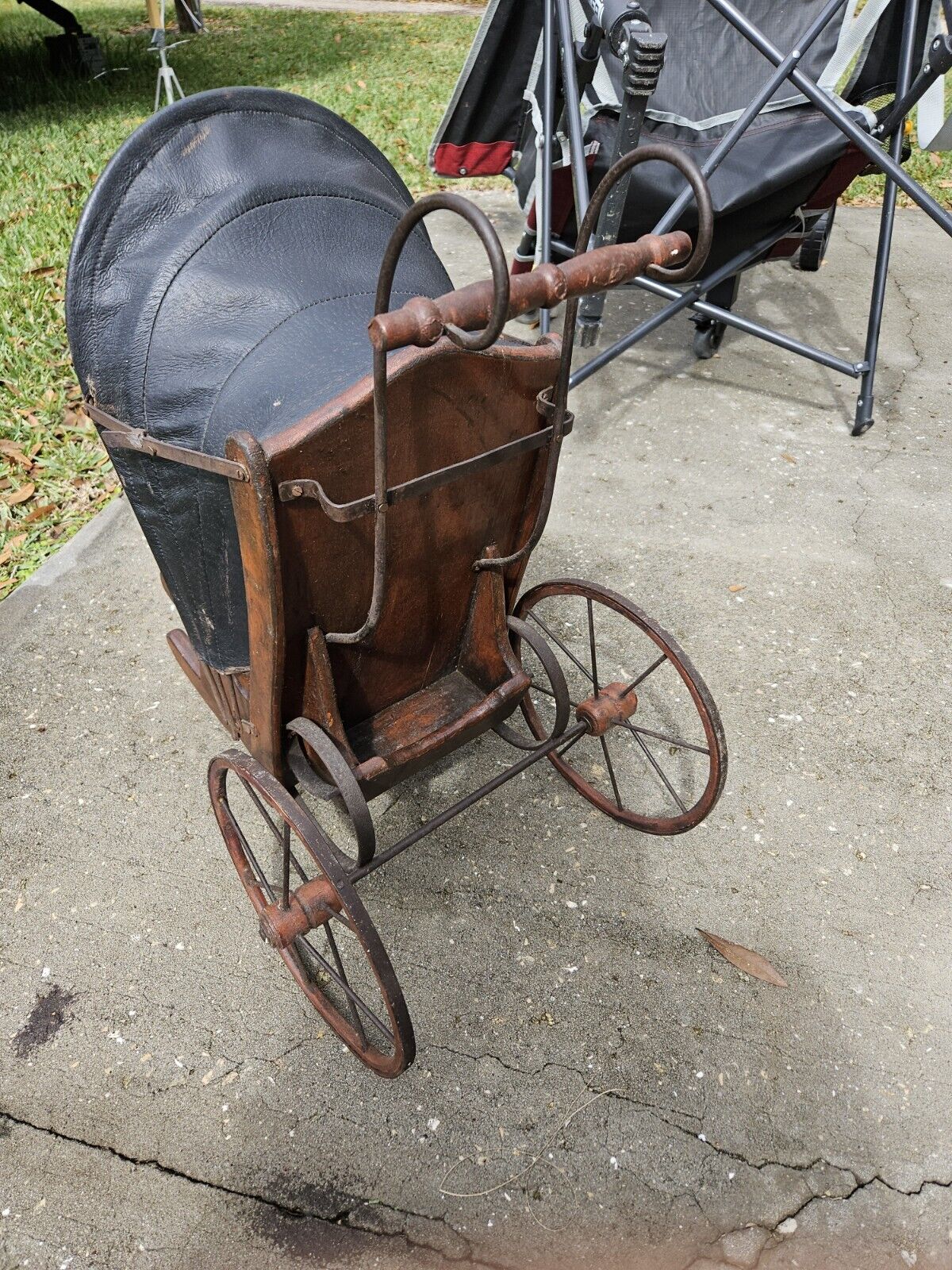 RARE ENGLISH WOODEN DOLL PERAMBULATOR OF MID-1800S 