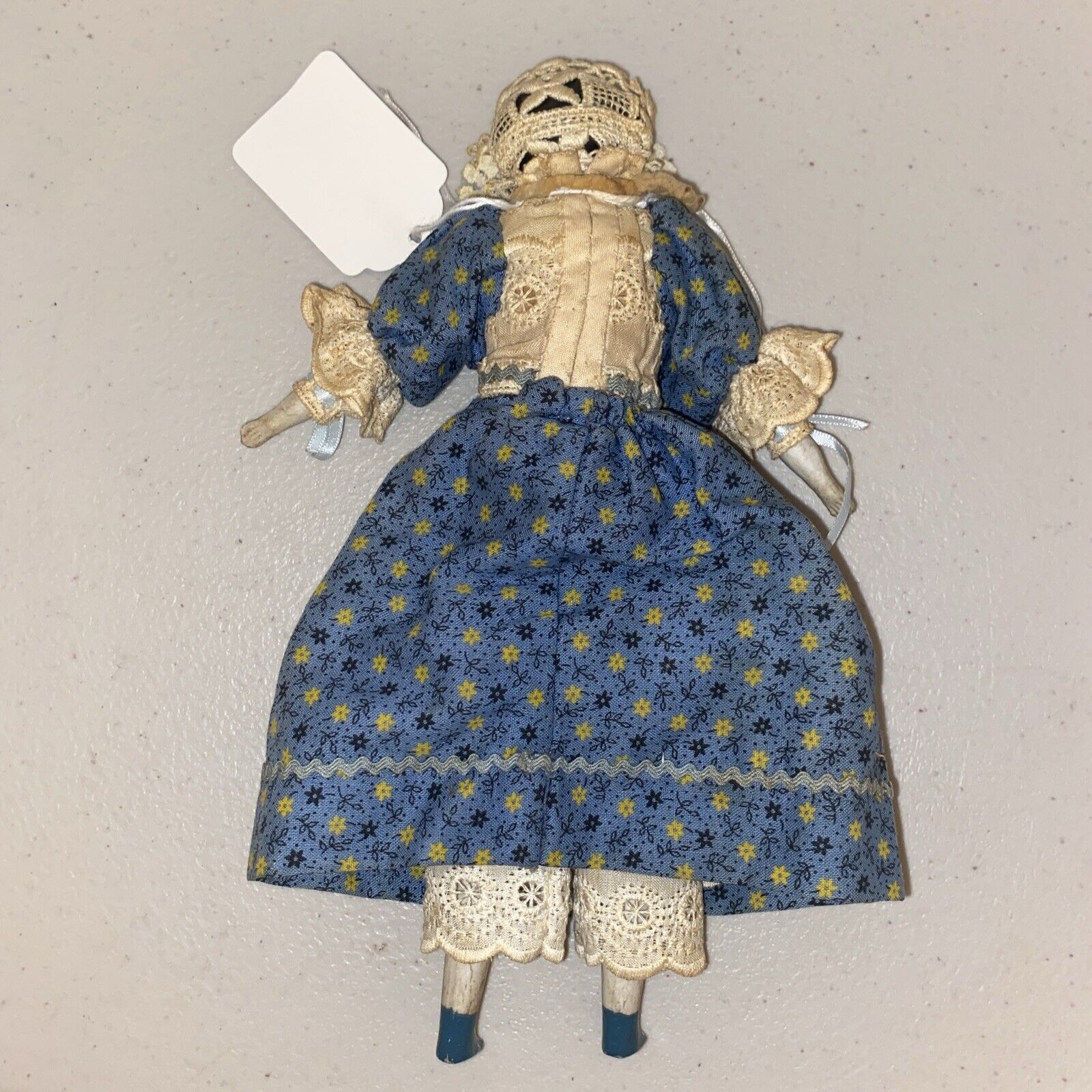 German China Shoulder Head Doll Small Doll Original Cloth Body 8.75” 1800s