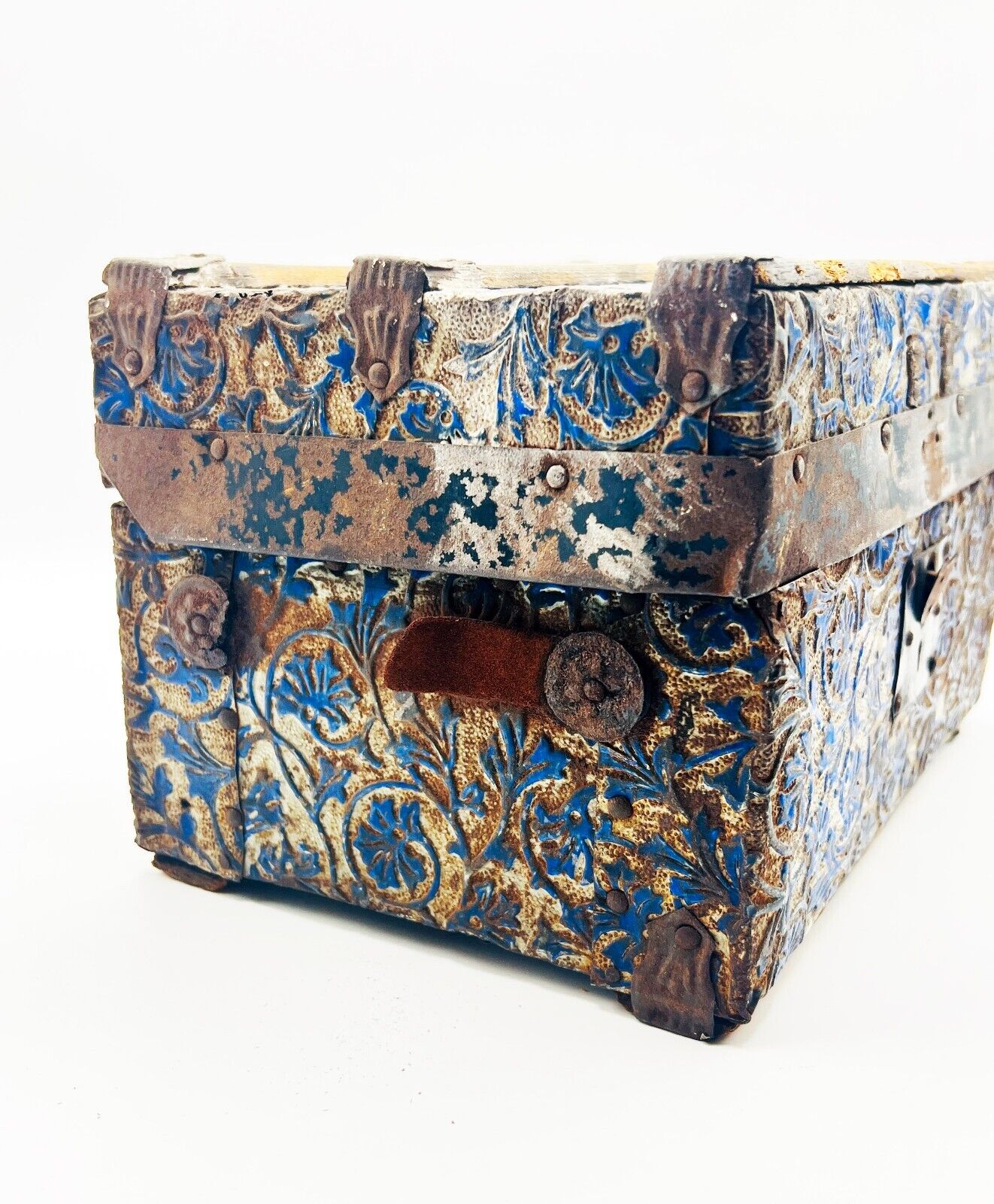 Late 1800's 12" Victorian Embossed Metal Pattern Child's Doll Trunk With Insert