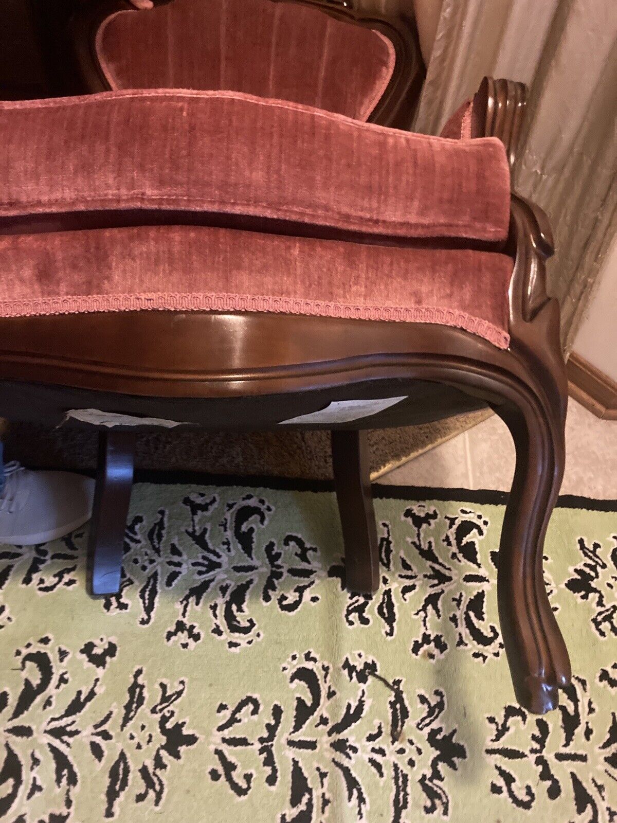 Pair of Vintage Kimball Reproduction Victorian Mahogany Chairs