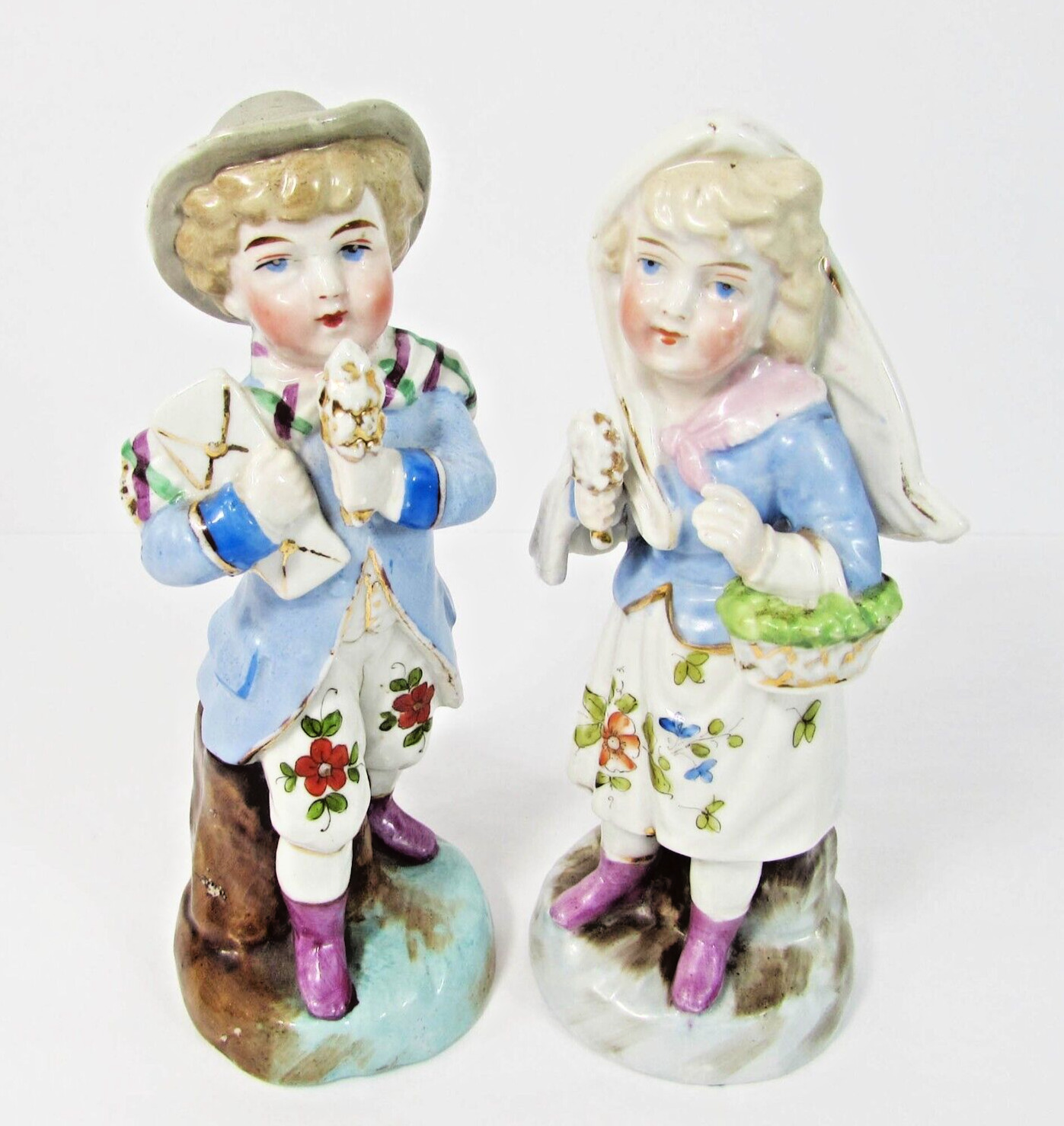 Antique Boehme Figurines - German Conta Boehme Fairing 1441 - purple shoes 1800s