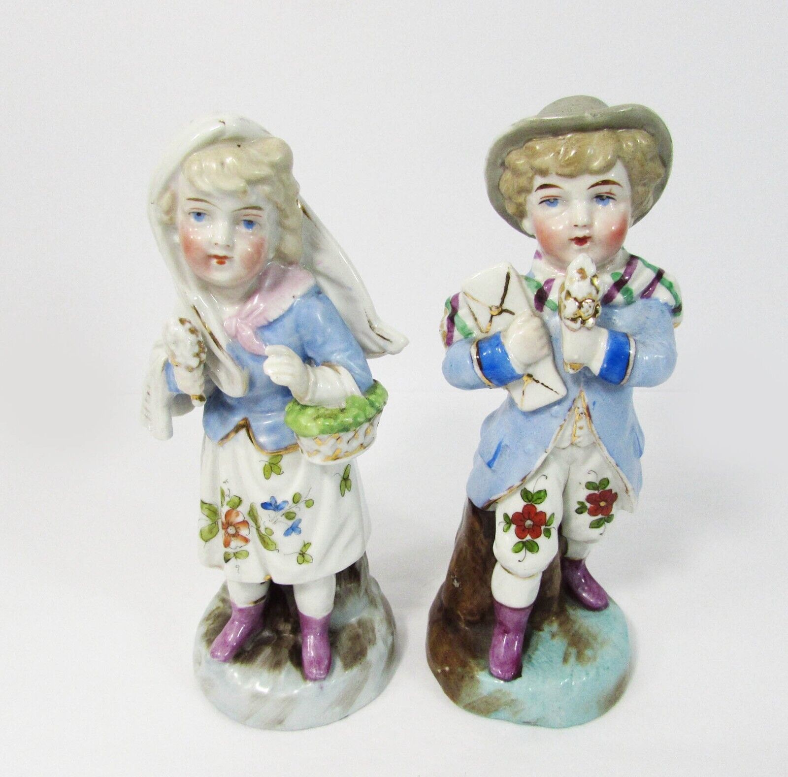 Antique Boehme Figurines - German Conta Boehme Fairing 1441 - purple shoes 1800s