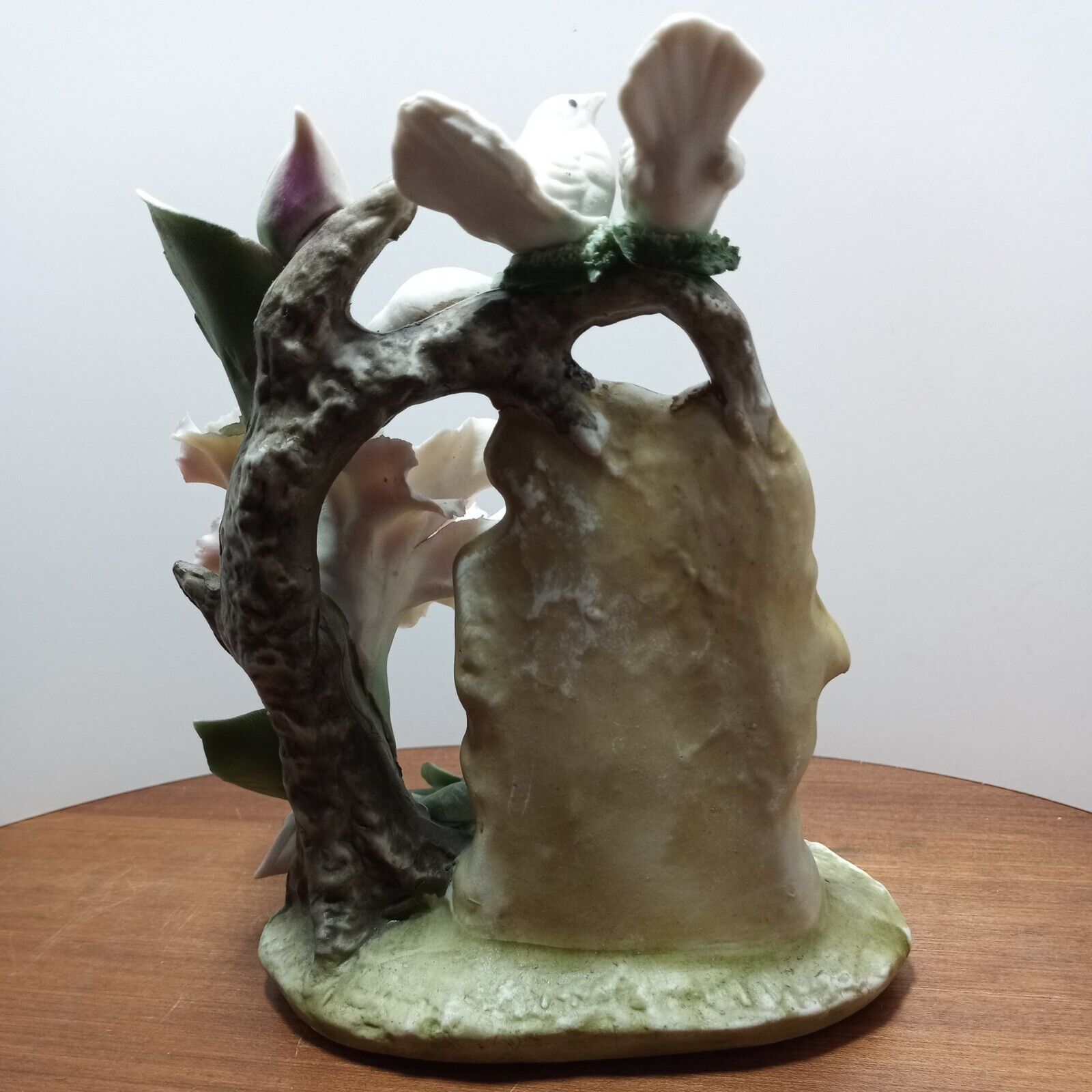 Capodimonte FLOWER FLORAL Antique 1800's doves Bouquet Italy EUC