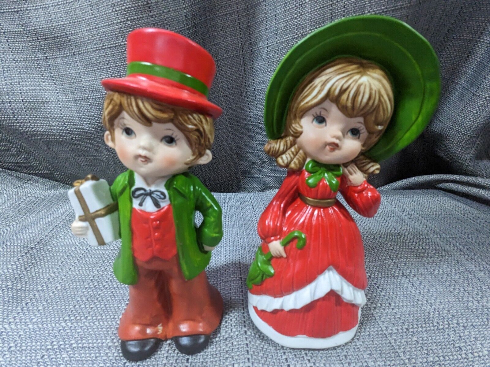 Vintage ARDCO CHRISTMAS BOY GIRL FIGURINE Gift TAIWAN Victorian 1800's style