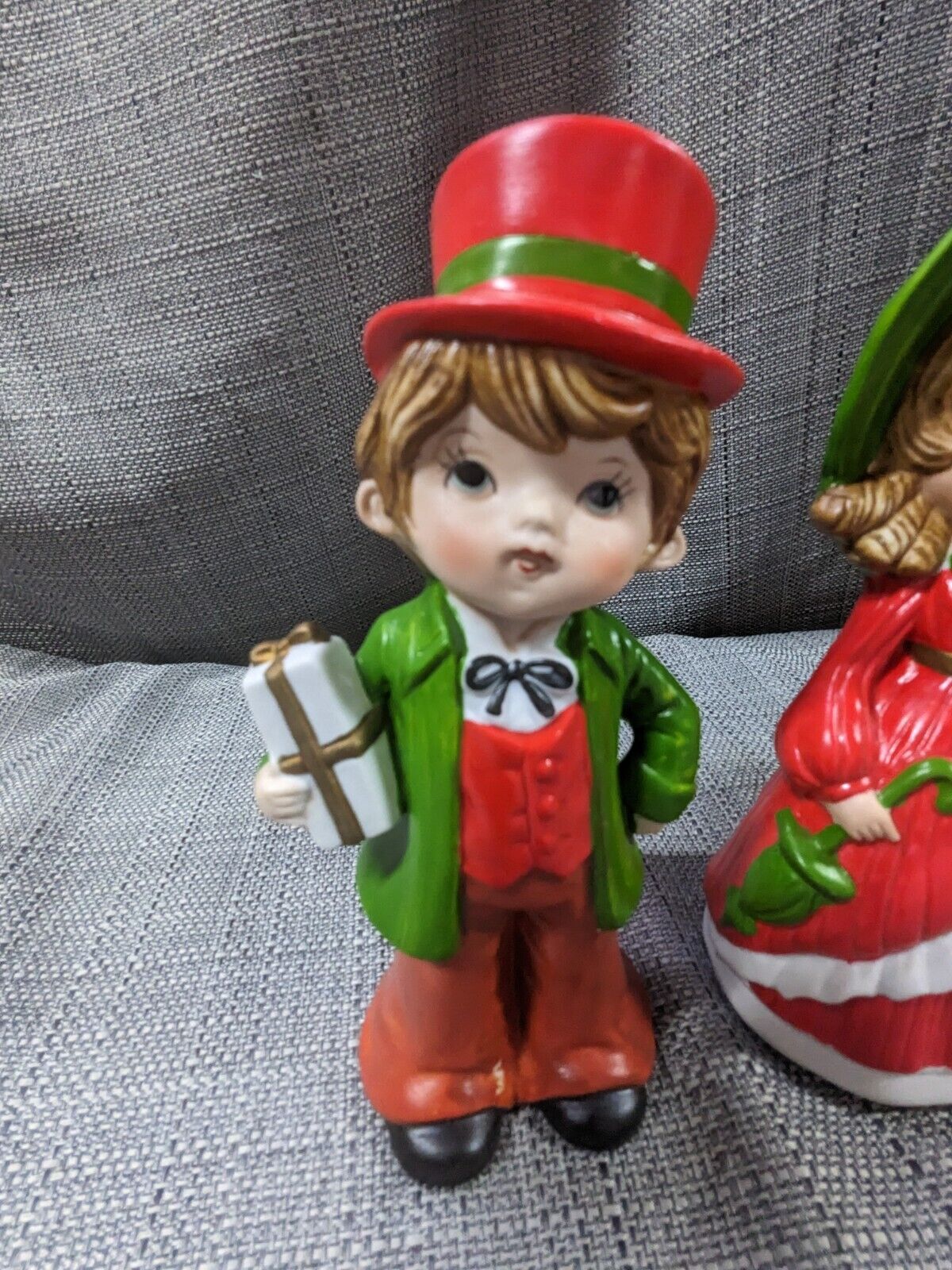 Vintage ARDCO CHRISTMAS BOY GIRL FIGURINE Gift TAIWAN Victorian 1800's style