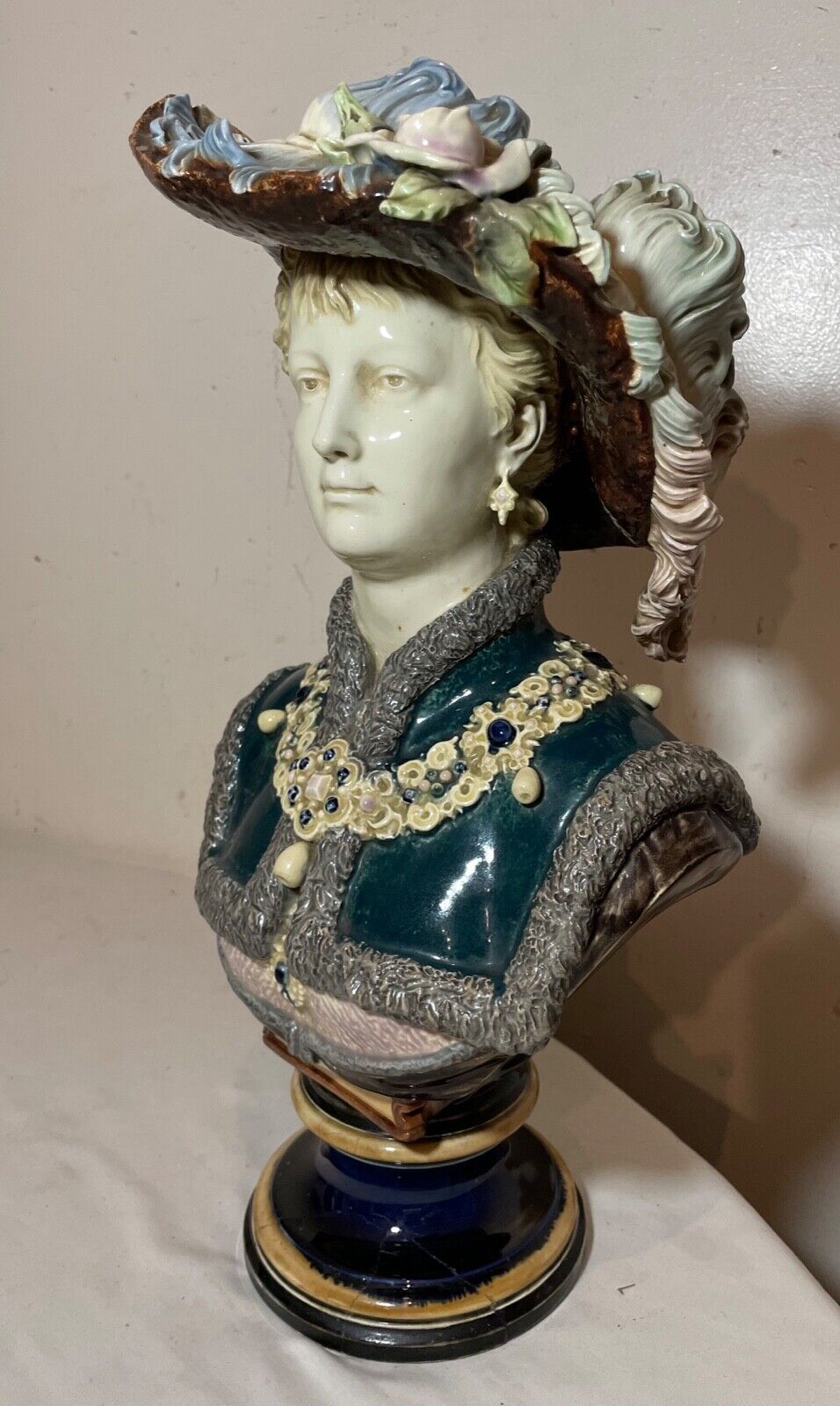 RARE antique Cölln Meissen Majolica Renaissance Lady Bust 1800's pottery statue