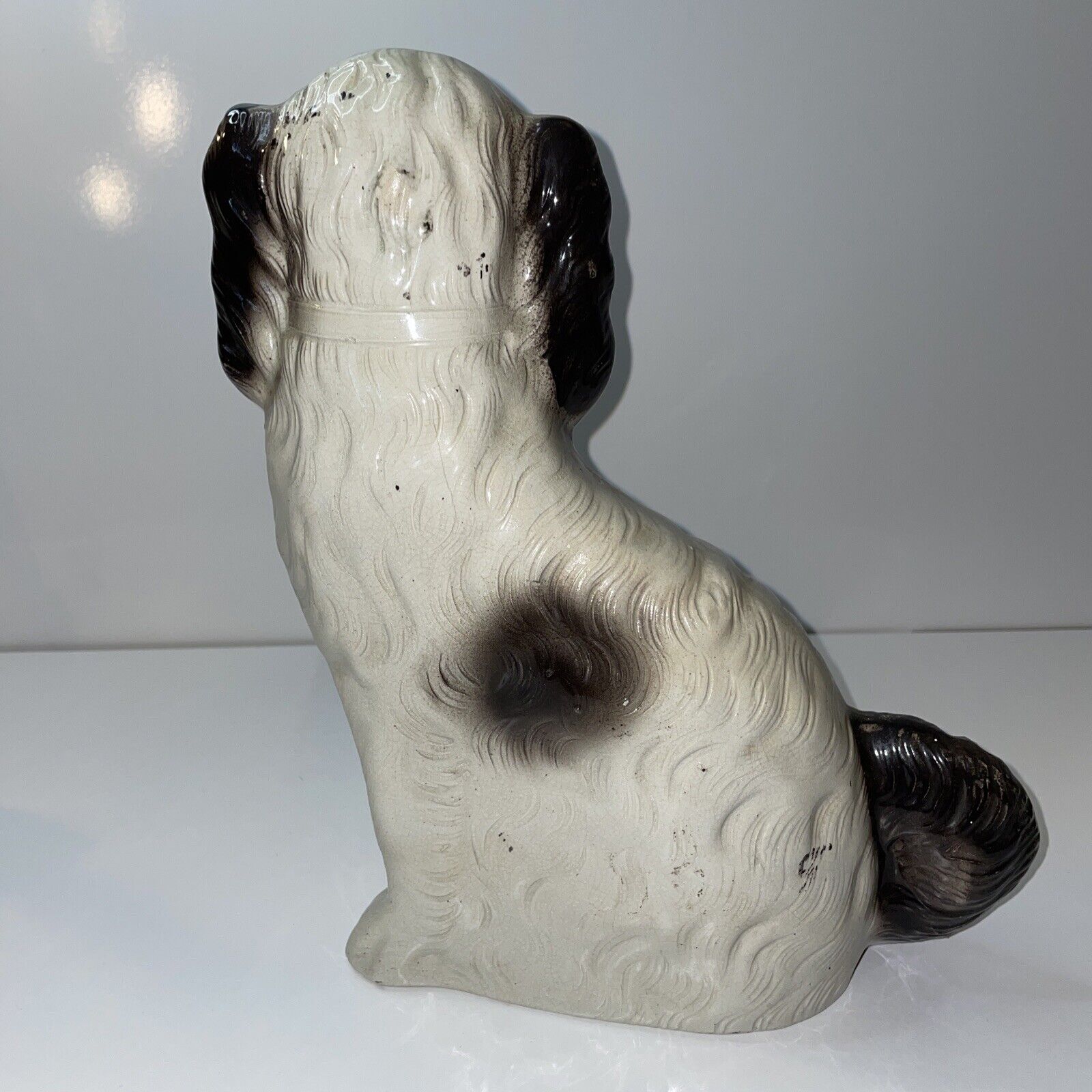 1800's STAFFORDSHIRE WHITE & GOLD MANTLE SPANIEL DOG FIGURINE 11'' AL6.1 READ