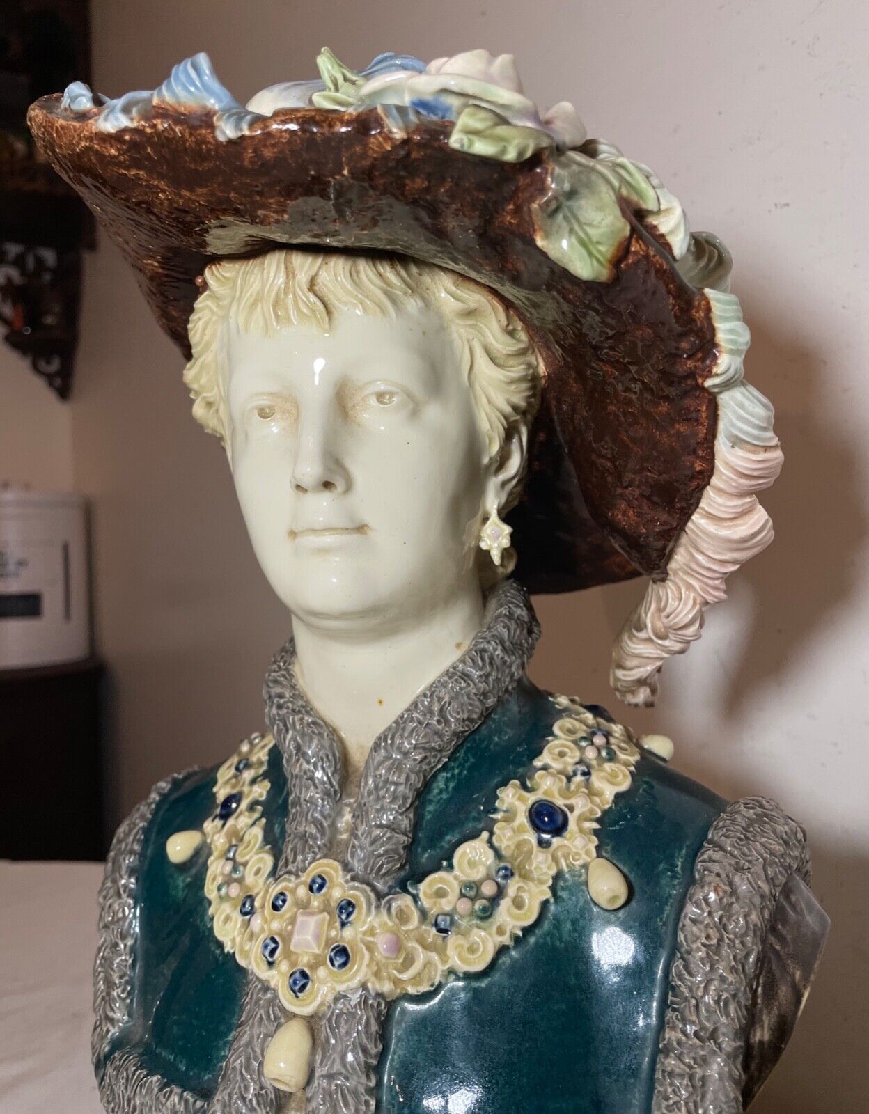 RARE antique Cölln Meissen Majolica Renaissance Lady Bust 1800's pottery statue