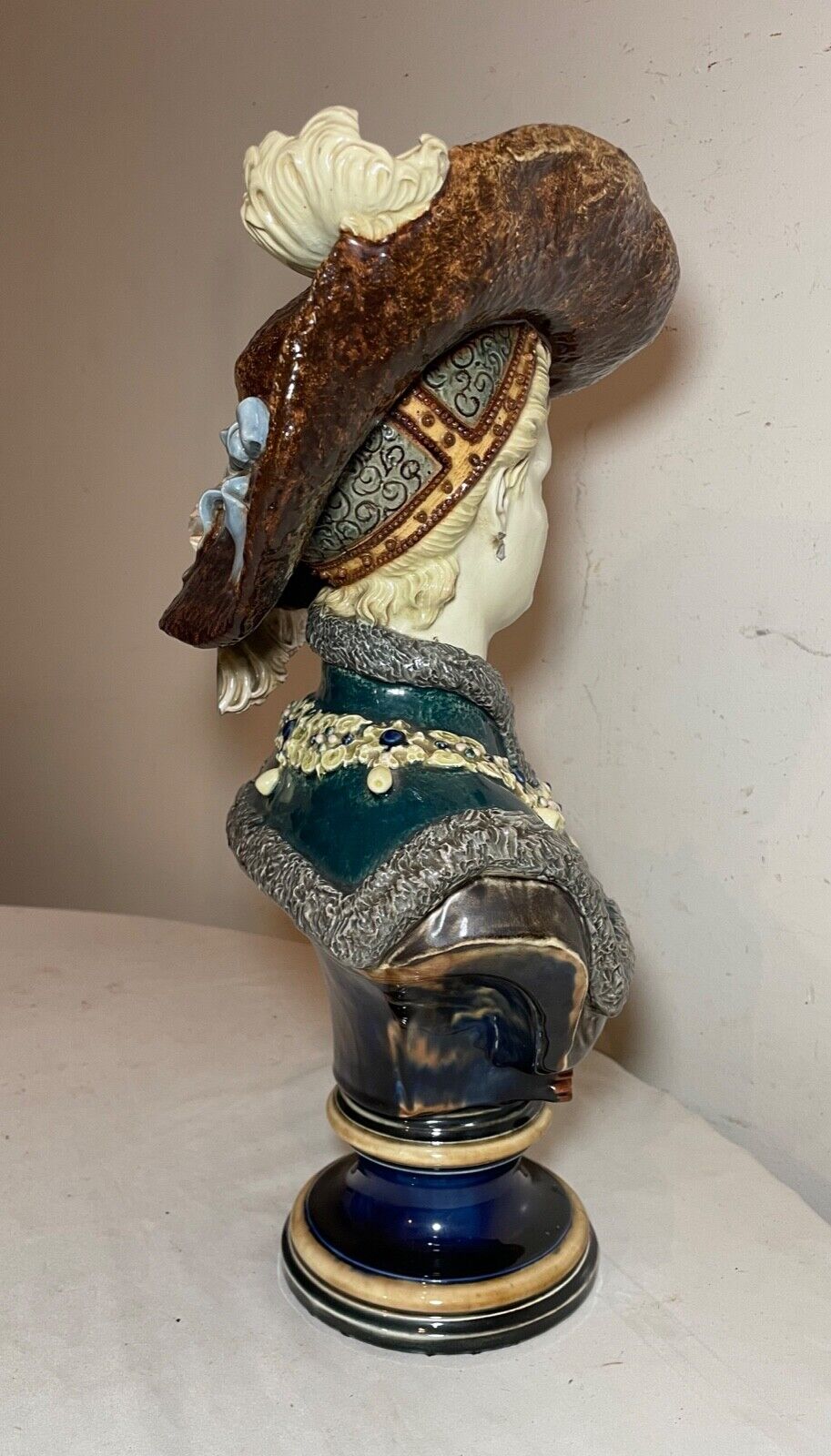 RARE antique Cölln Meissen Majolica Renaissance Lady Bust 1800's pottery statue
