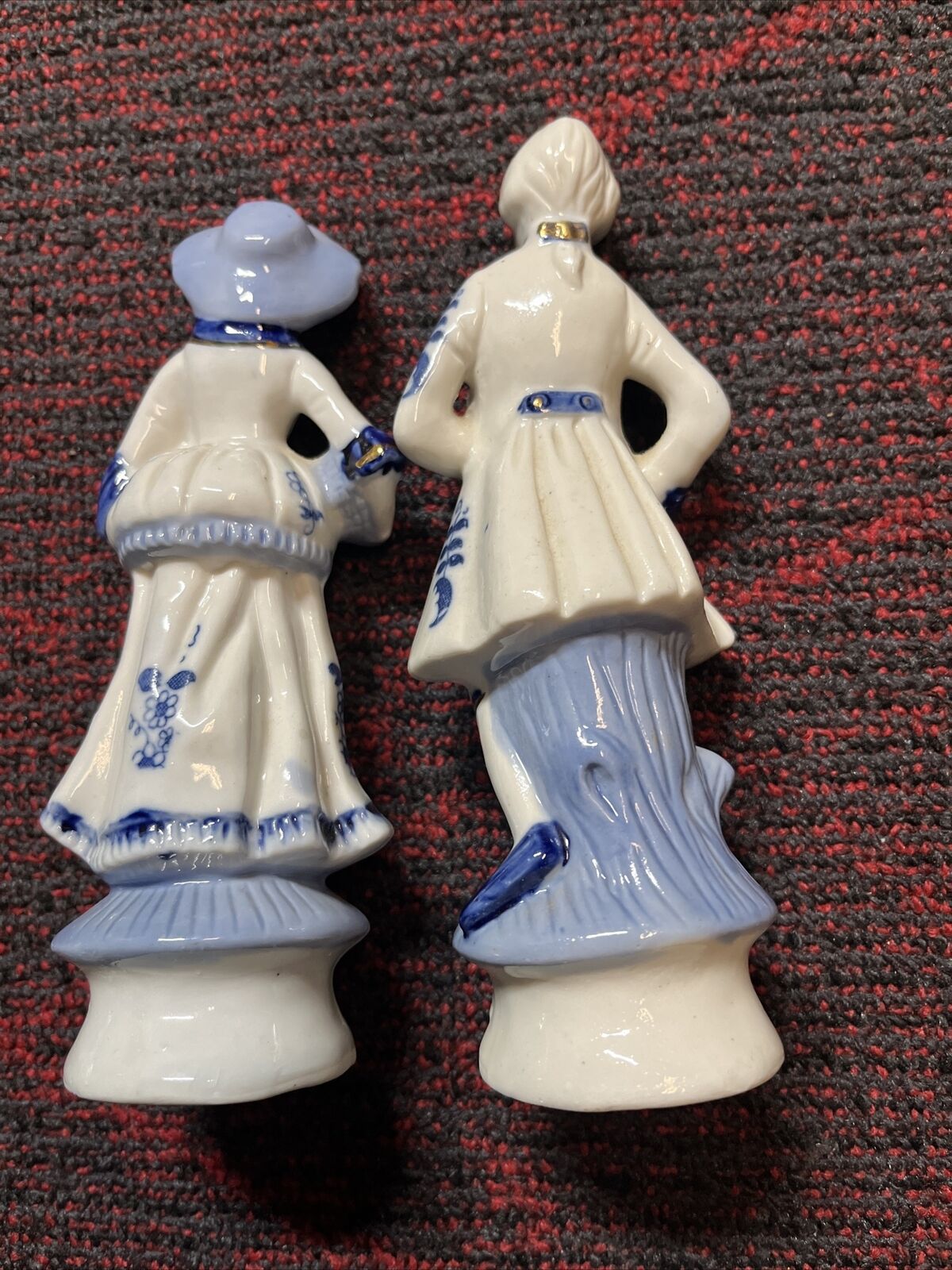 1950's Vintage Colonial Couple White & Blue  Ceramic Figurines With Gold Accents