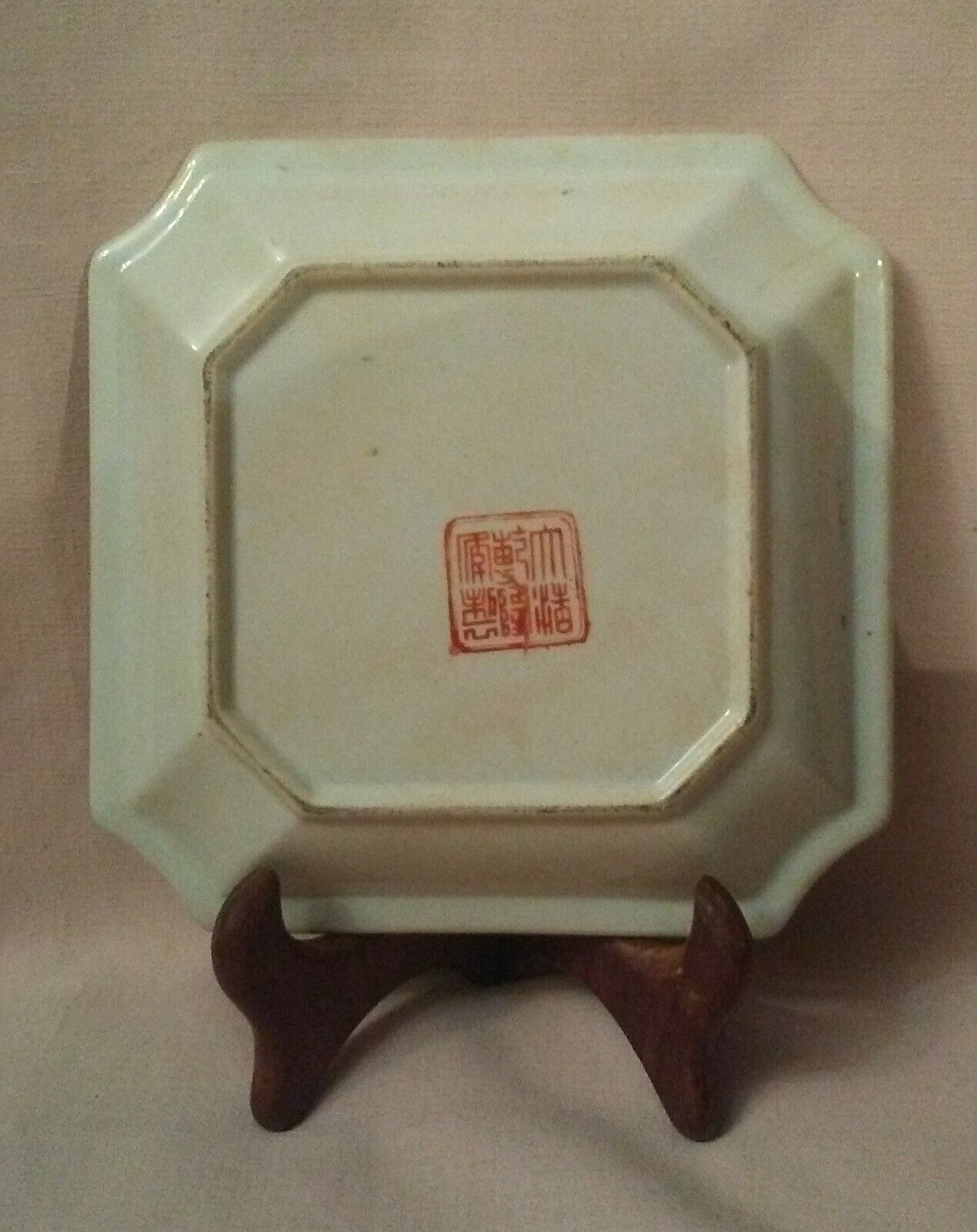 C-1700s Qianlong Signed Octagon Plate Dish With Figurines