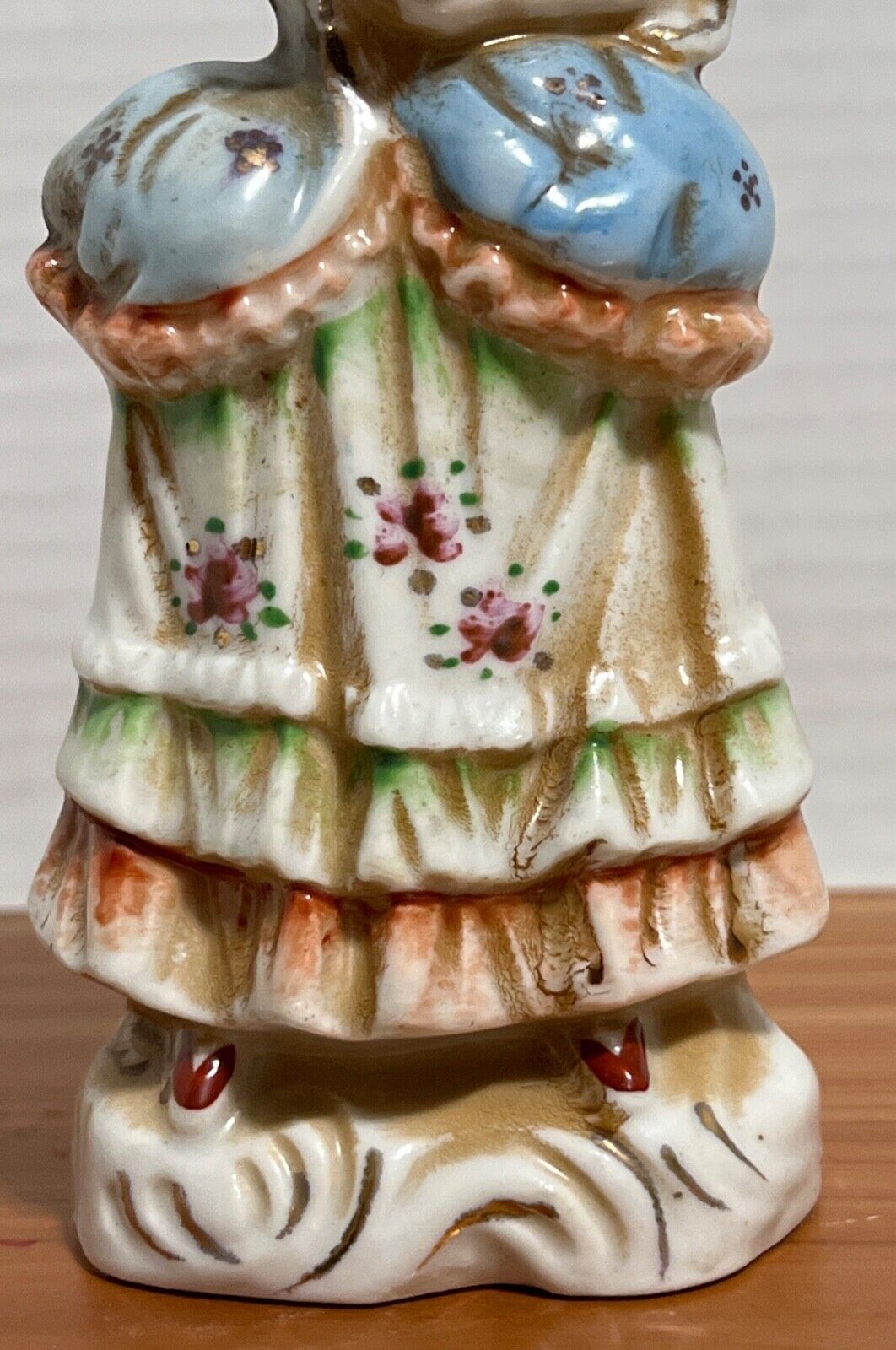  Occupied Japan 1946 Colonial Porcelain Lady Figurine 6 1/4" Tall