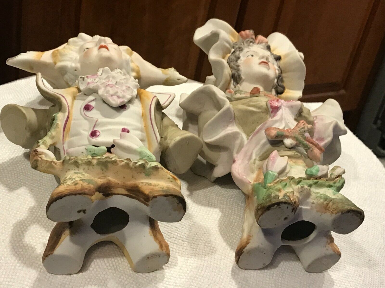 2 Bisque Figurines Man Woman Busts No 8079 Large Hats 1700 style Clothes 10"x 6"