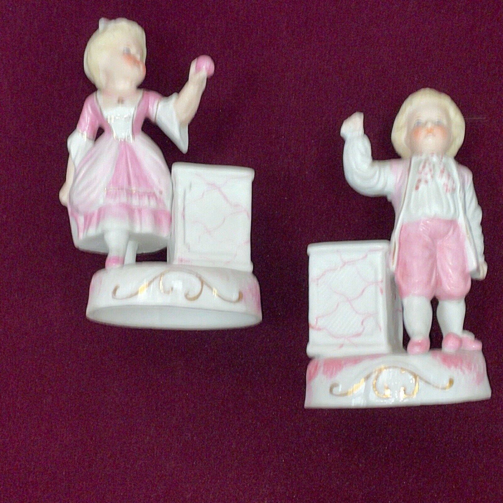 1700s Courting Boy & Girl - 2 Porcelain 5" Figurines - Unbranded - Very Good