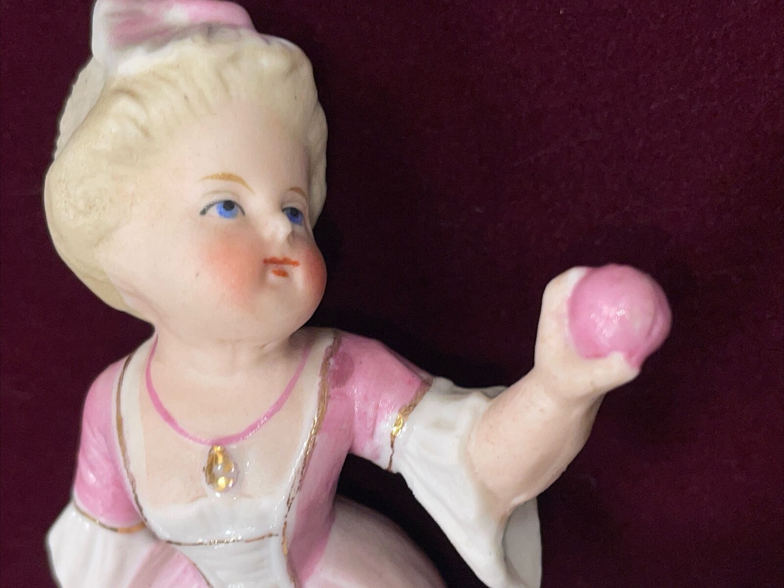 1700s Courting Boy & Girl - 2 Porcelain 5" Figurines - Unbranded - Very Good