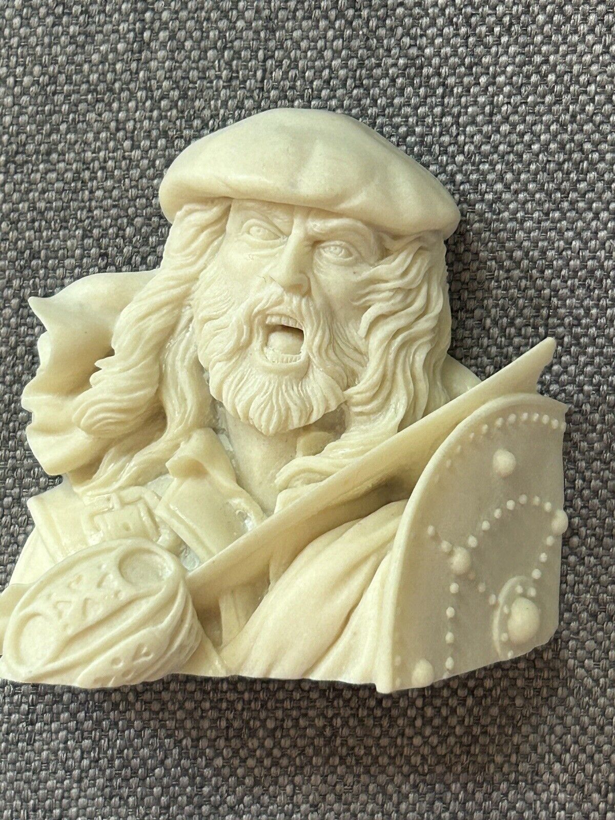 Rare Hand Carved Mini Ivory Rob Roy (1700’s)  3” Vintage Flat Bottom Detailed