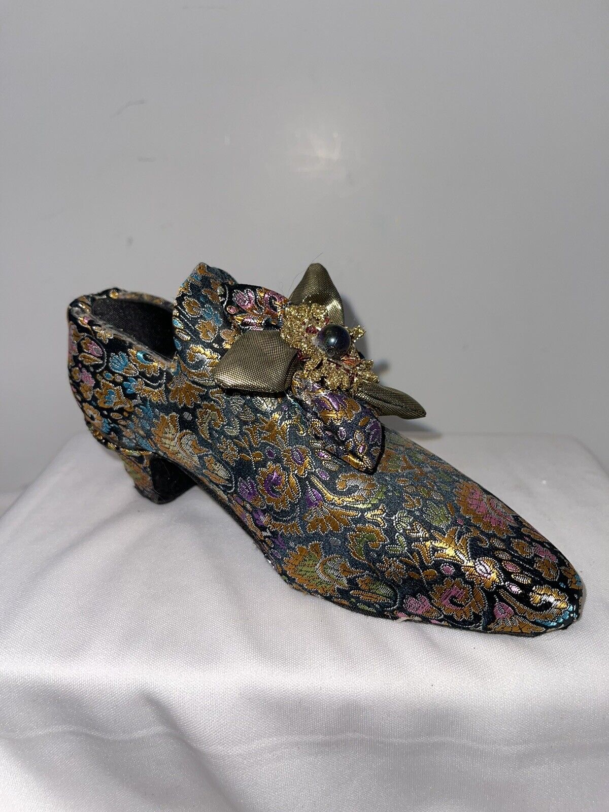 Vintage Collectible Ladies Shoe Replica 1700’s Shoe Ceramic Silky Wrapped