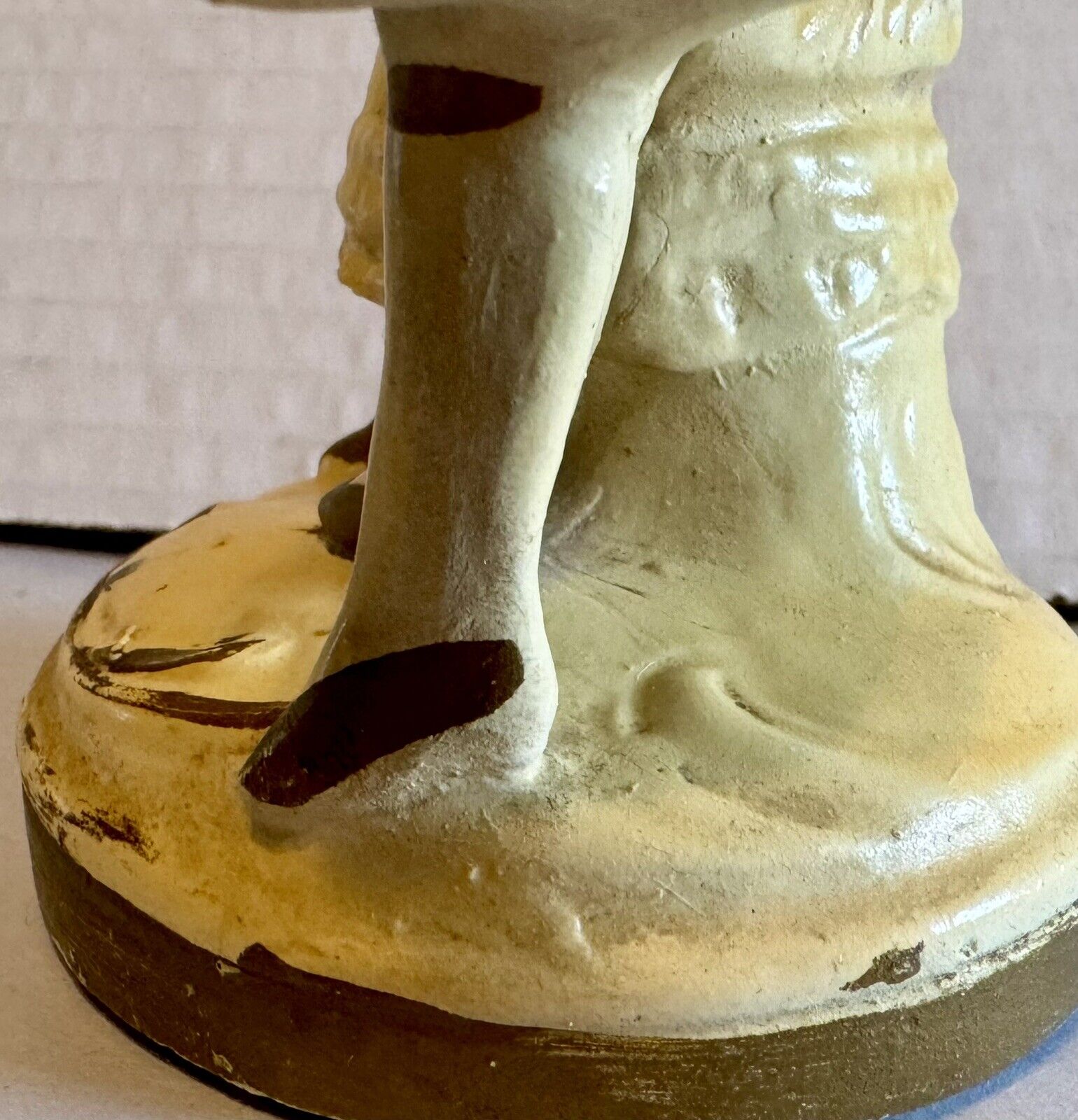 VTG Chalkware Georgian Couple In 1700s Attire 5.25”X 3.5” Cream & Gold