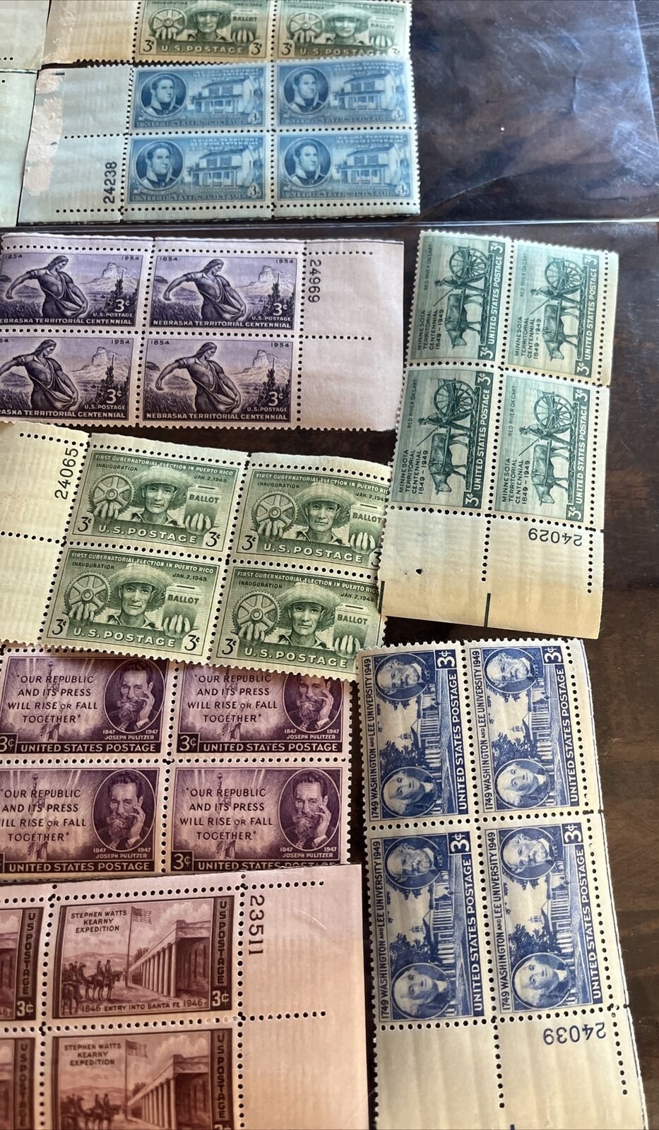 Lot Of Vintage Us Stamps Form The 1800-1900's Pretty Good Condition.