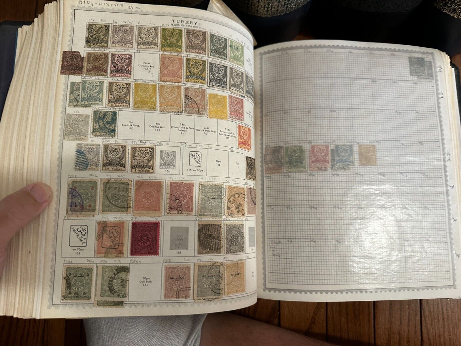 Eight Minkus Stamp Albums Master & Supreme 12000+ Stamps 1800s-1980s Most Hinged