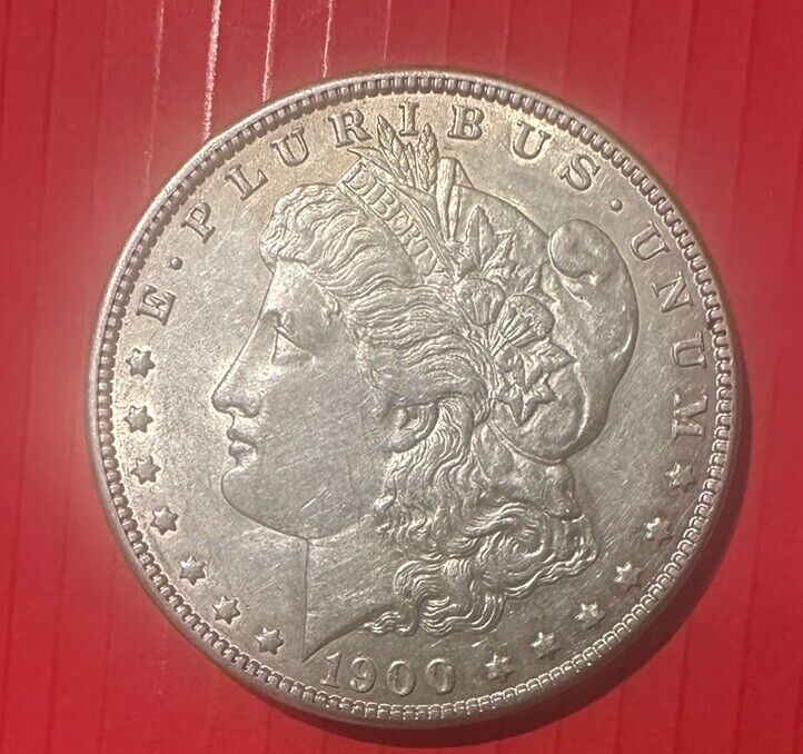 1900 P MORGAN SILVER DOLLAR Uncirculated 90% $1 COIN US