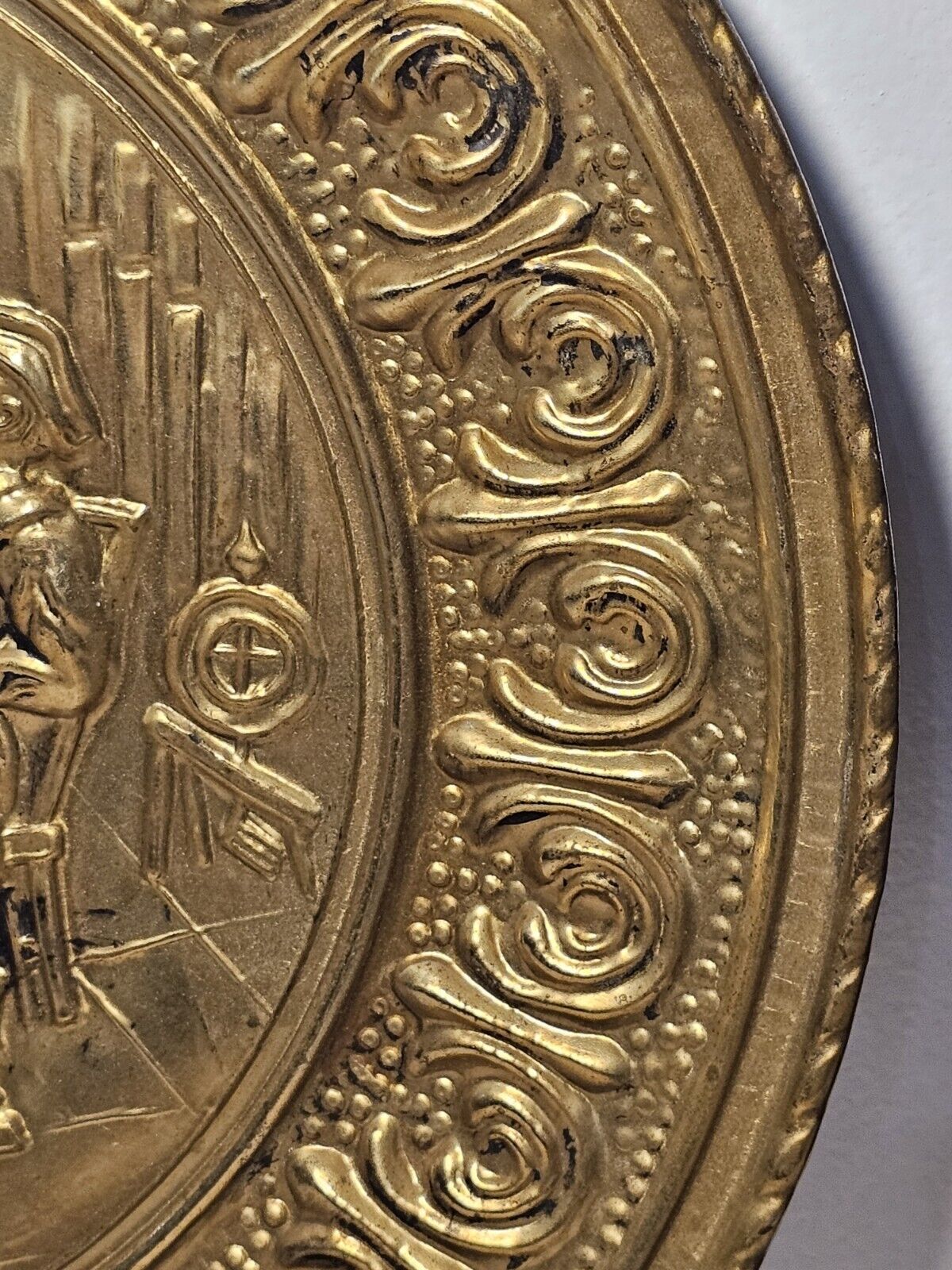 Pair of Vintage Stamped Round Brass Wall Hangings 1700's Tavern Pub Scenes