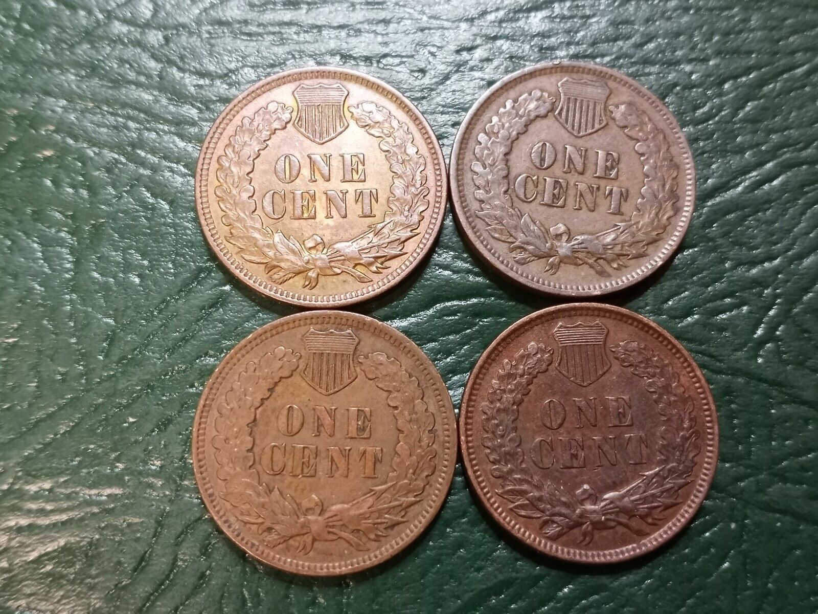 Lot of 24 High Grade 1900's Indian Head Cents - Many AU & BU Coins